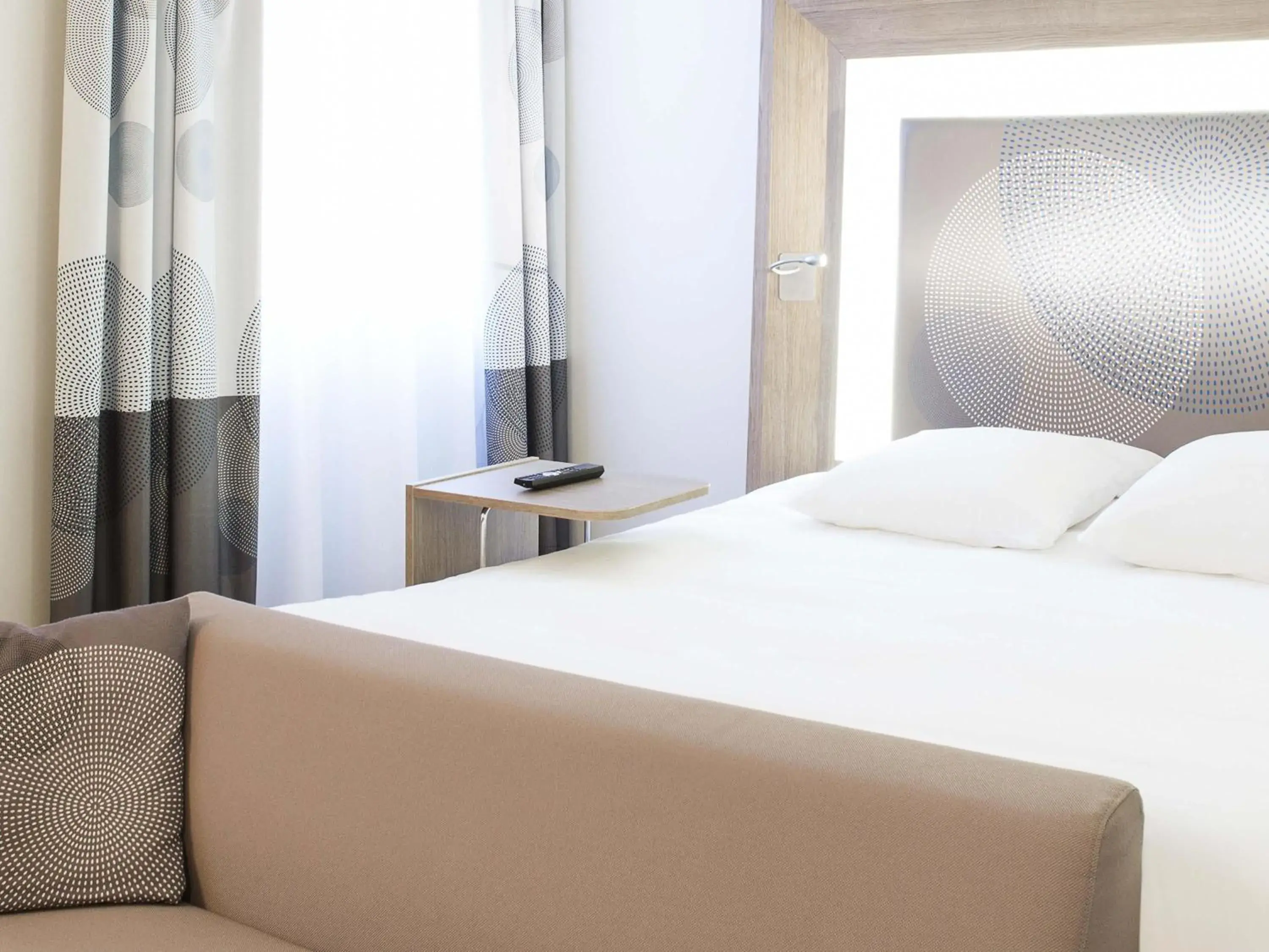 Superior Double Room in Novotel Toulouse Centre Wilson Superior Double Room in Novotel Toulouse Centre Wilson