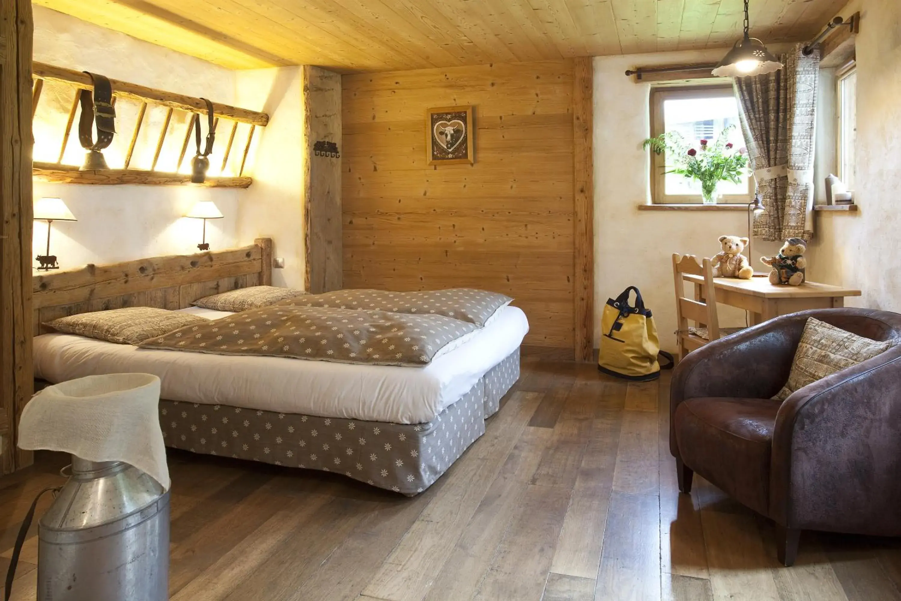 Chalet-Hôtel Les Fermes de Pierre & Anna Chalet-Hôtel Les Fermes de Pierre & Anna