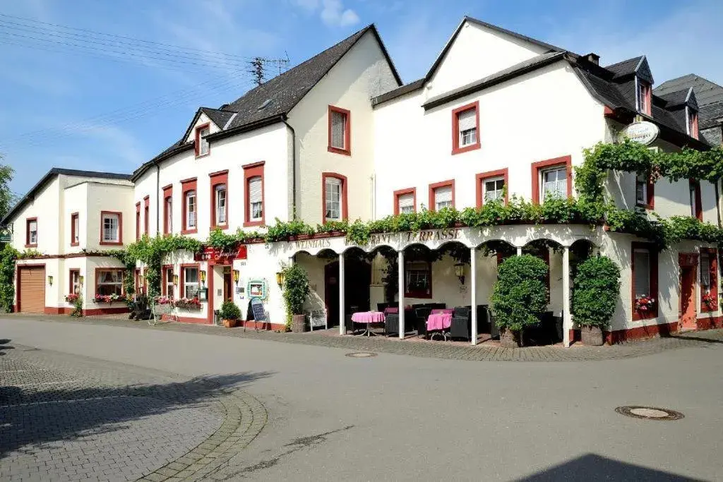 Weinhaus Hotel zum Josefshof Weinhaus Hotel zum Josefshof