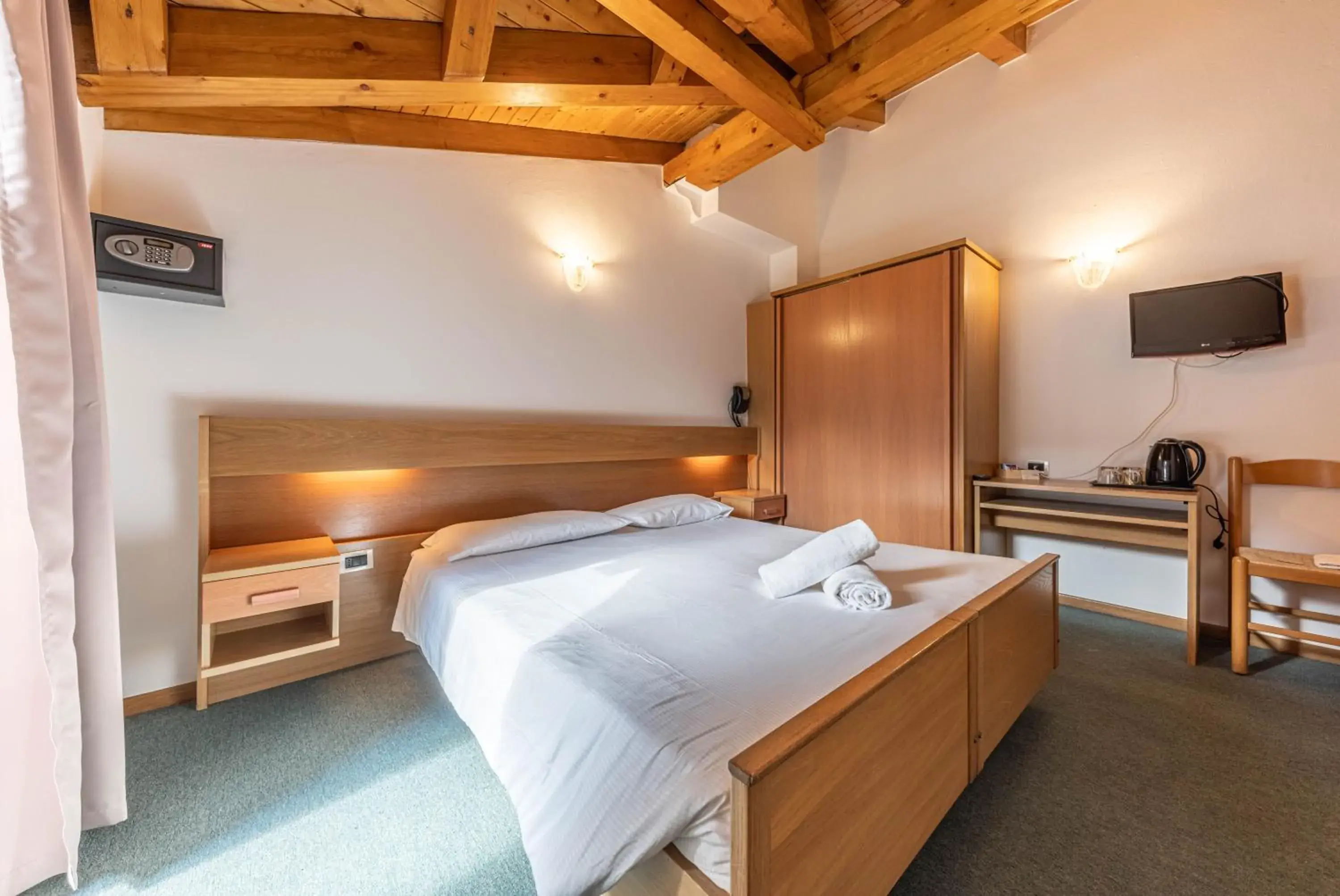 Economy Double or Twin Room in Hotel Laste' Economy Double or Twin Room in Hotel Laste'