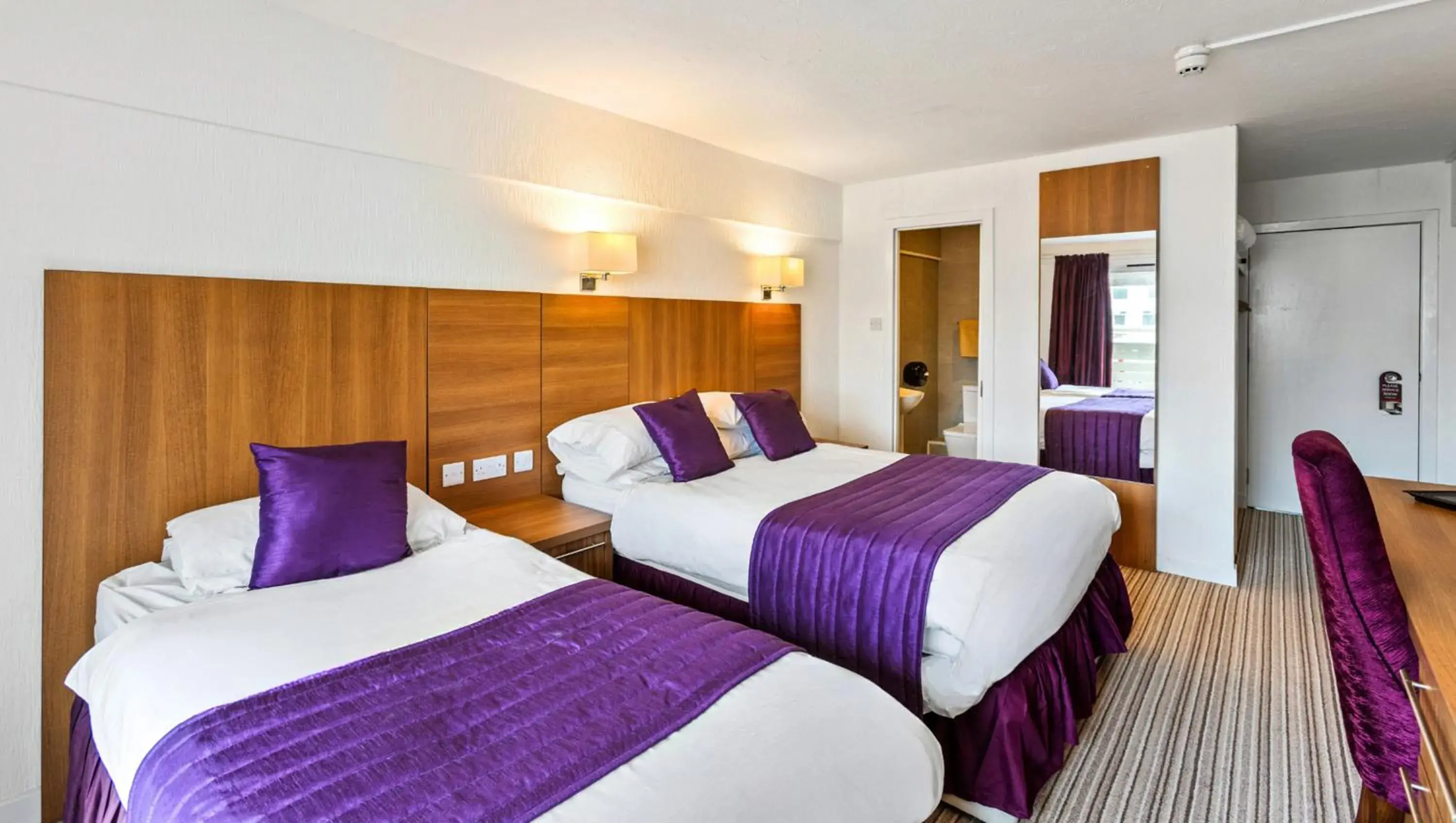 Treble Room in Magnuson Hotel Sandy Lodge Newquay Treble Room in Magnuson Hotel Sandy Lodge Newquay