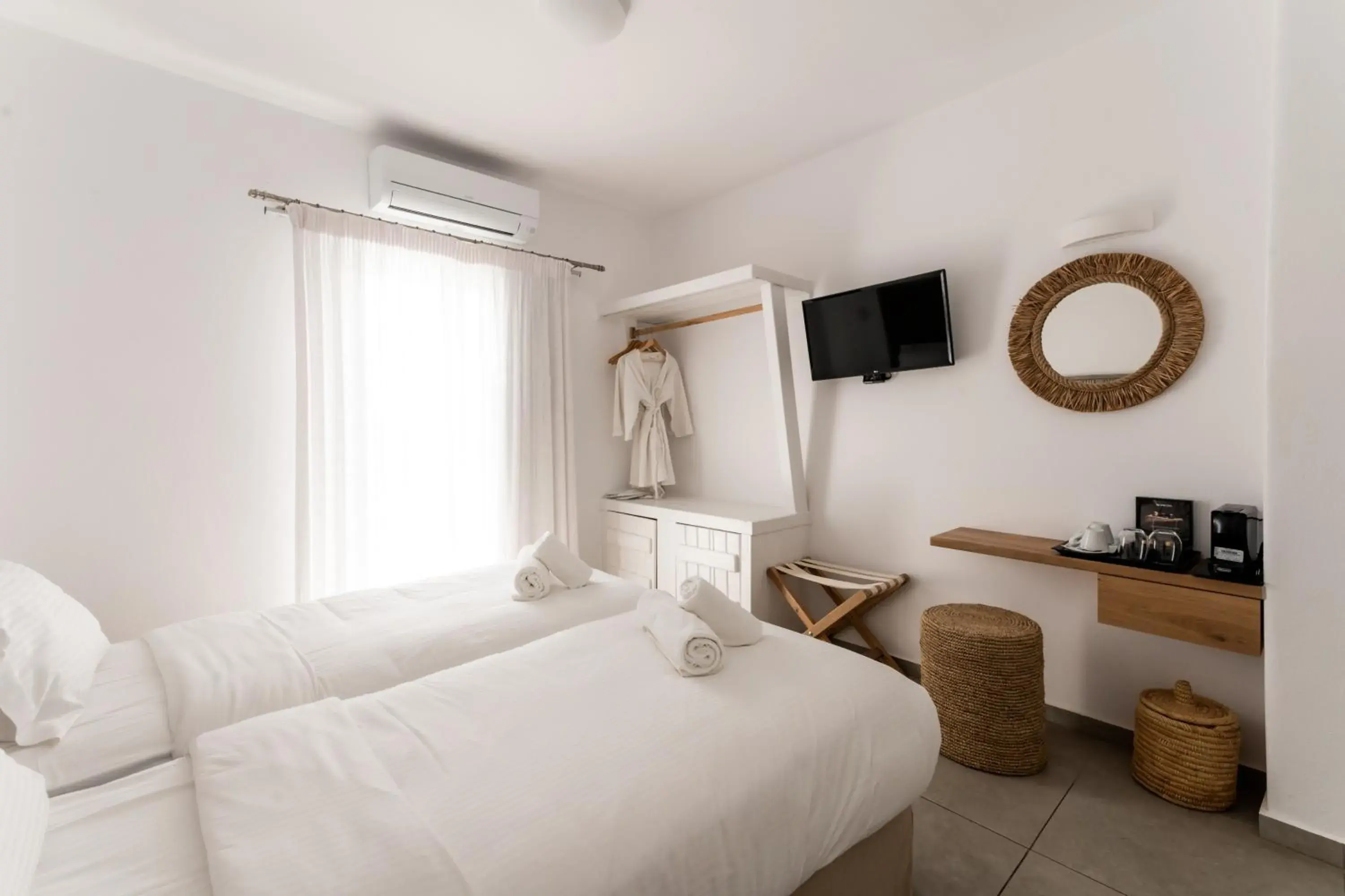 Super Paradise Double Sea View Room in Super Paradise Hotel Super Paradise Double Sea View Room in Super Paradise Hotel