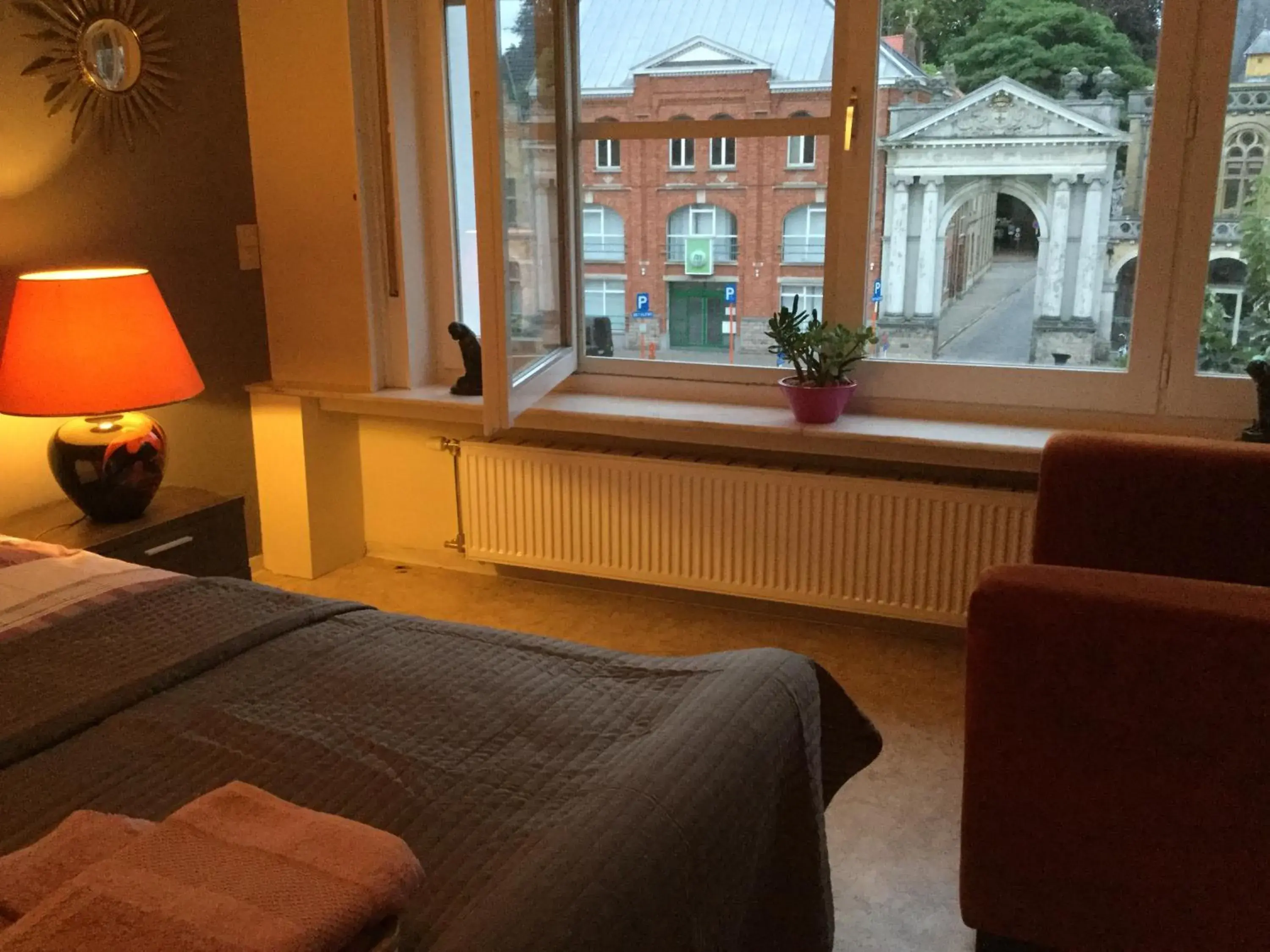 Deluxe Double Room - single occupancy in B&B East&West Deluxe Double Room - single occupancy in B&B East&West