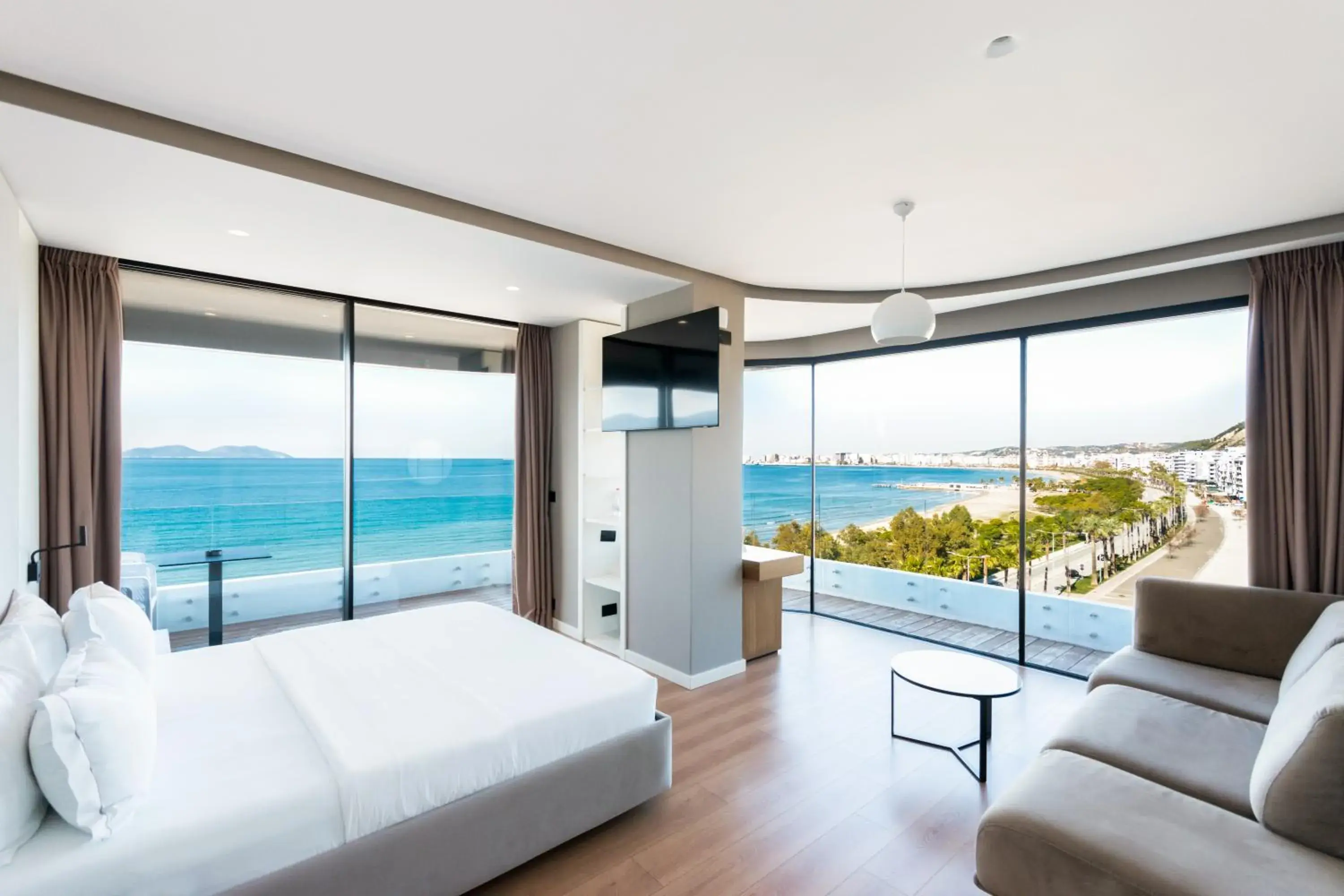 Family Room with Sea View in Yacht Hotel Family Room with Sea View in Yacht Hotel