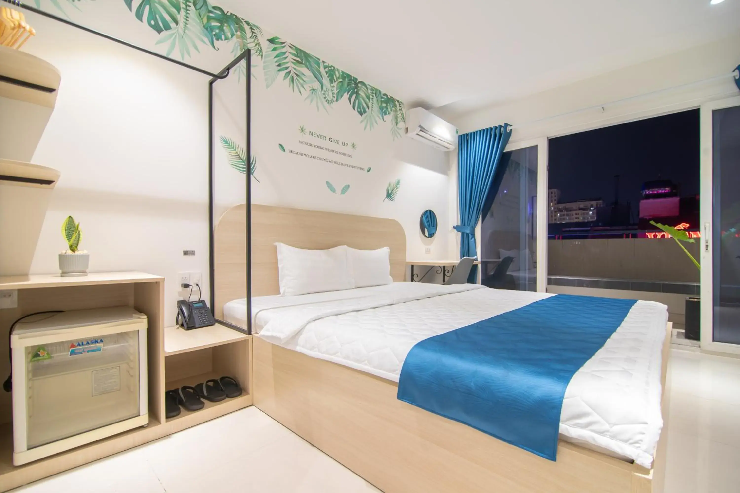 King Suite in Bin Bin Hotel 6 - Near SECC D7 King Suite in Bin Bin Hotel 6 - Near SECC D7