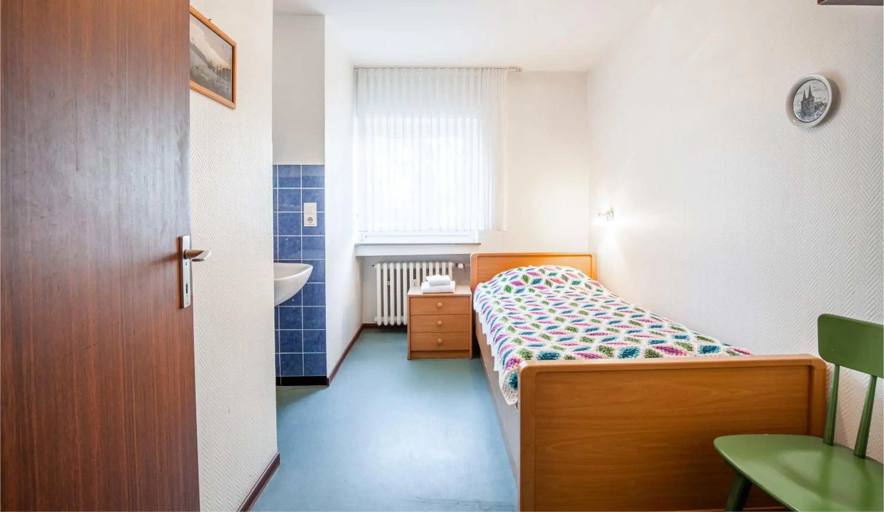 Economy Single Room in Hotel Schwung Economy Single Room in Hotel Schwung