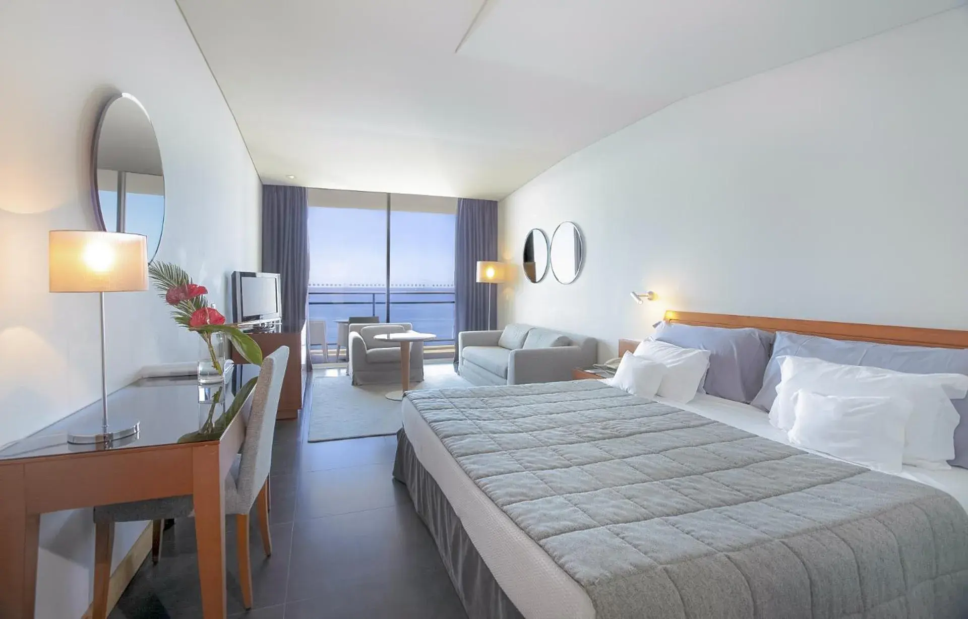 Superior Double Room with Sea View - single occupancy in VidaMar Resort Hotel Madeira Superior Double Room with Sea View - single occupancy in VidaMar Resort Hotel Madeira