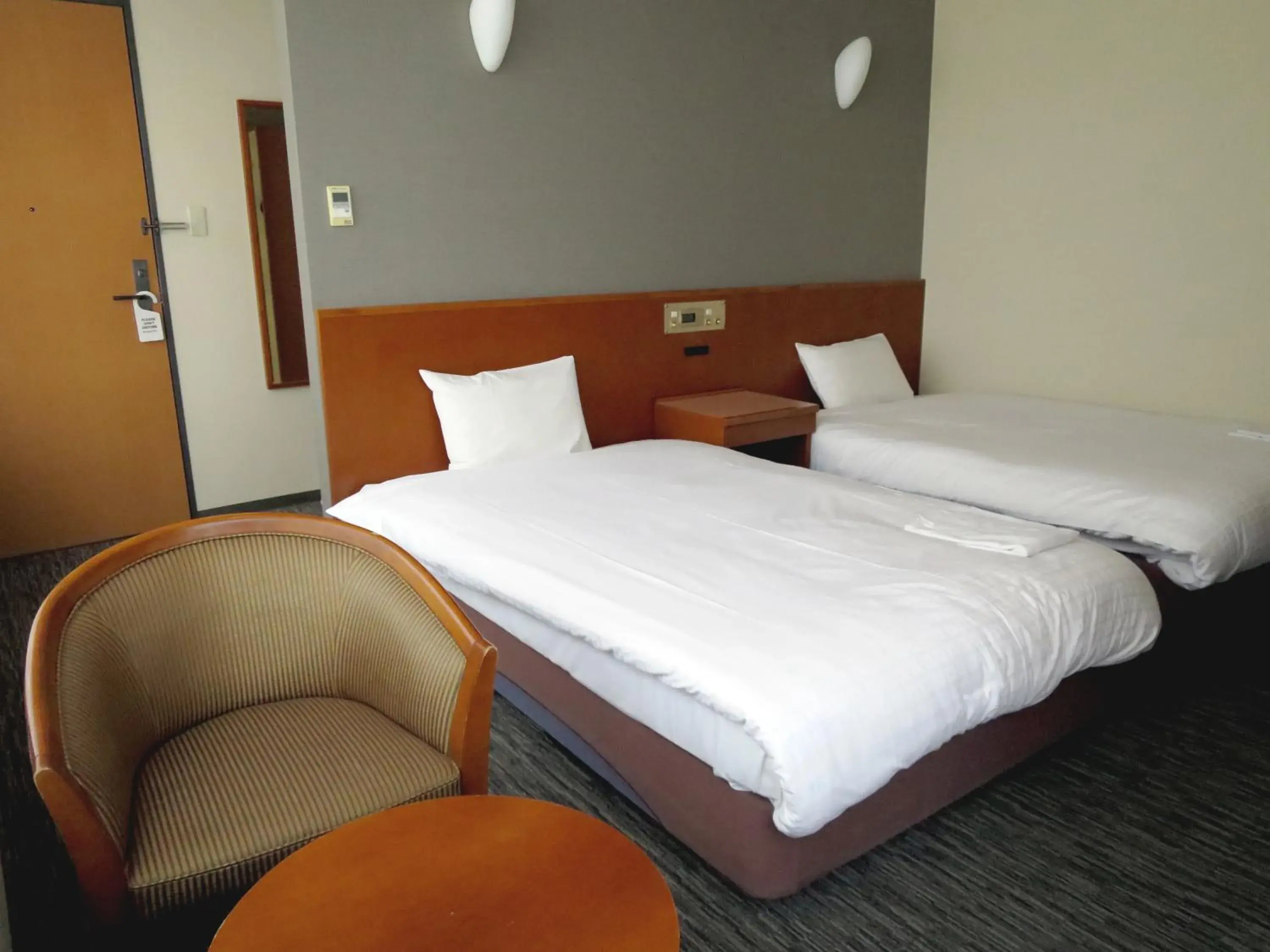 Standard Twin Room - Non-Smoking in Sun Palace Hotel Standard Twin Room - Non-Smoking in Sun Palace Hotel