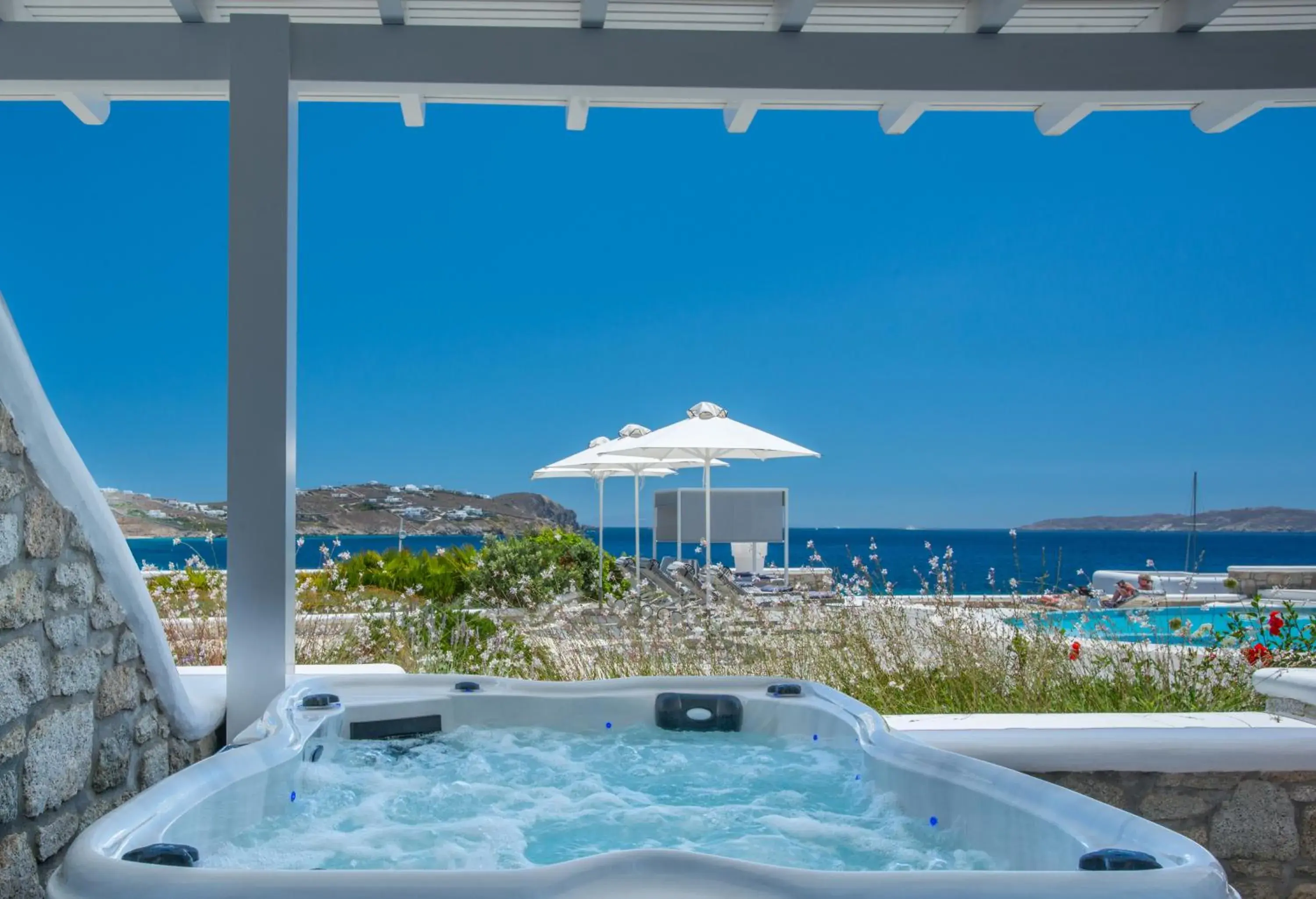 Deluxe Suite with Sea View and Outdoor Hot Tub in DeLight Boutique Hotel - Small Luxury Hotels of the World Deluxe Suite with Sea View and Outdoor Hot Tub in DeLight Boutique Hotel - Small Luxury Hotels of the World