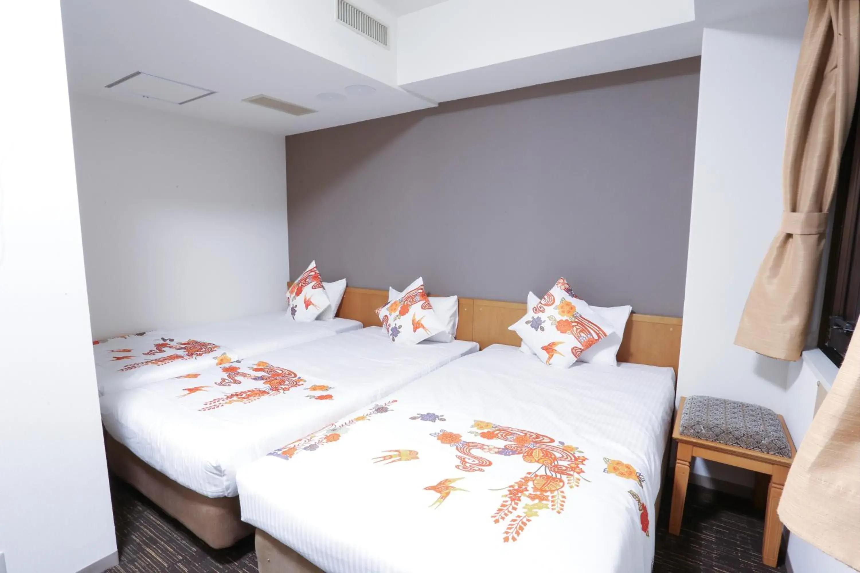 Triple Room in Hotel Naha City -Kokusai Street- Triple Room in Hotel Naha City -Kokusai Street-