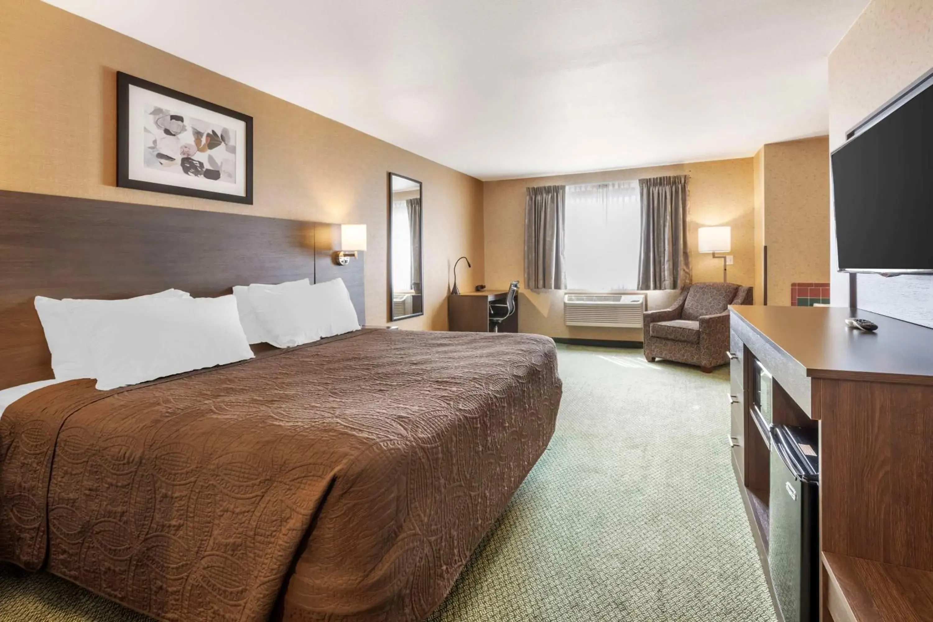 King Room with Jetted Tub - Non-Smoking in SureStay Plus by Best Western Enterprise King Room with Jetted Tub - Non-Smoking in SureStay Plus by Best Western Enterprise