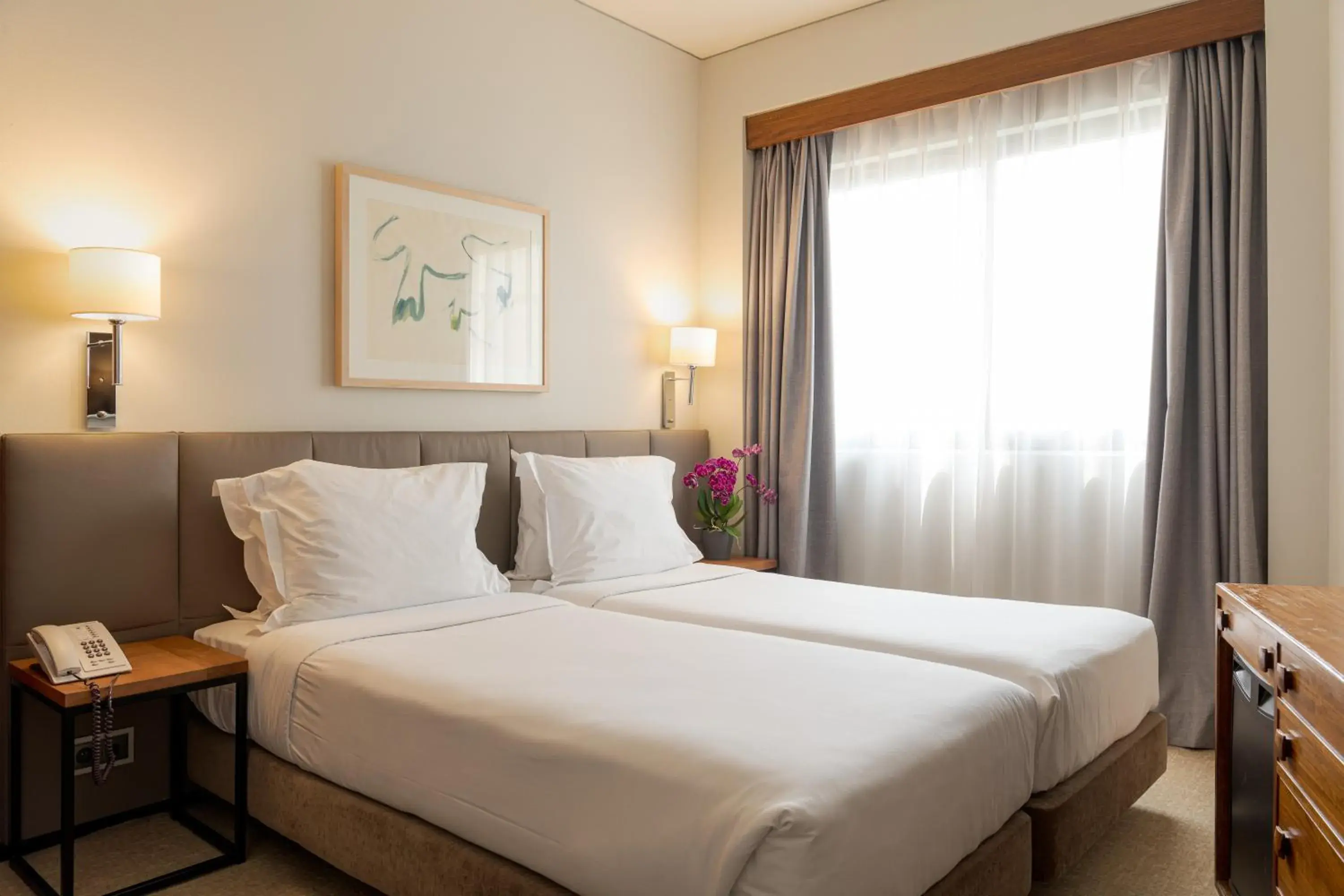 Classic Double or Twin Room in Hotel Dom Carlos Park Classic Double or Twin Room in Hotel Dom Carlos Park