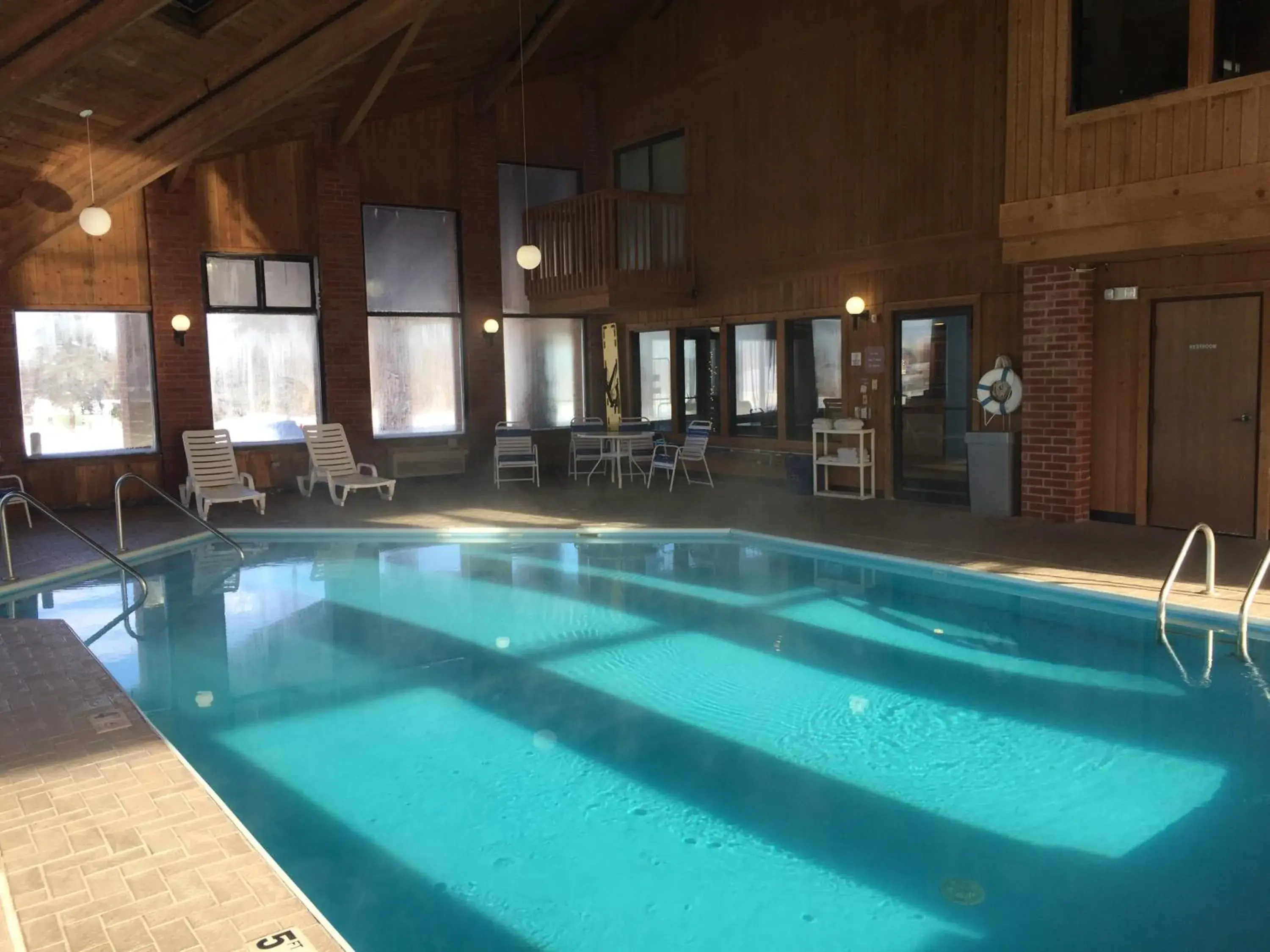 Queen Room - Disability Access/Non-Smoking in Baymont by Wyndham Harvard Queen Room - Disability Access/Non-Smoking in Baymont by Wyndham Harvard