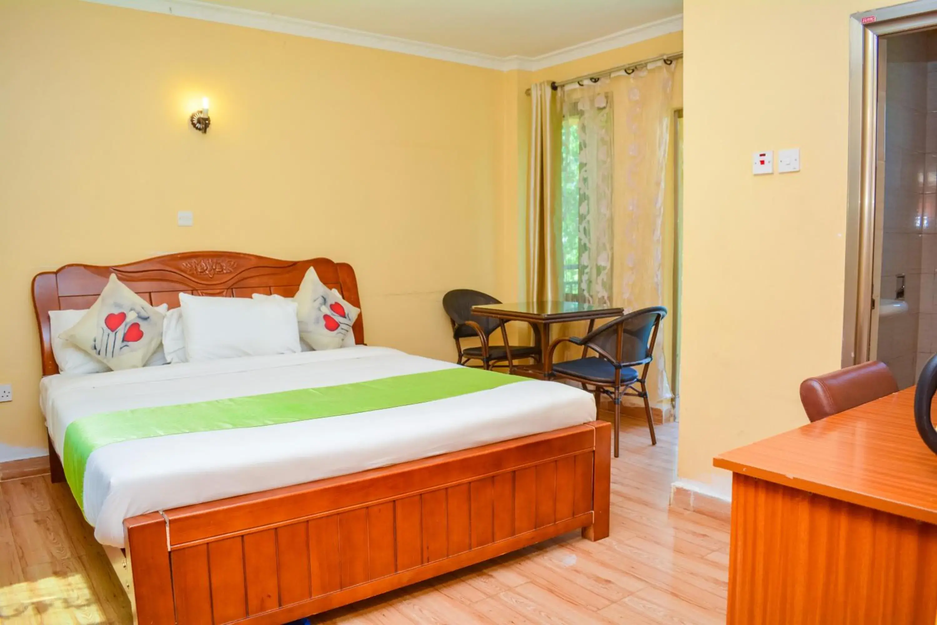 Superior Double Room in Omega Gardens Hotel Superior Double Room in Omega Gardens Hotel