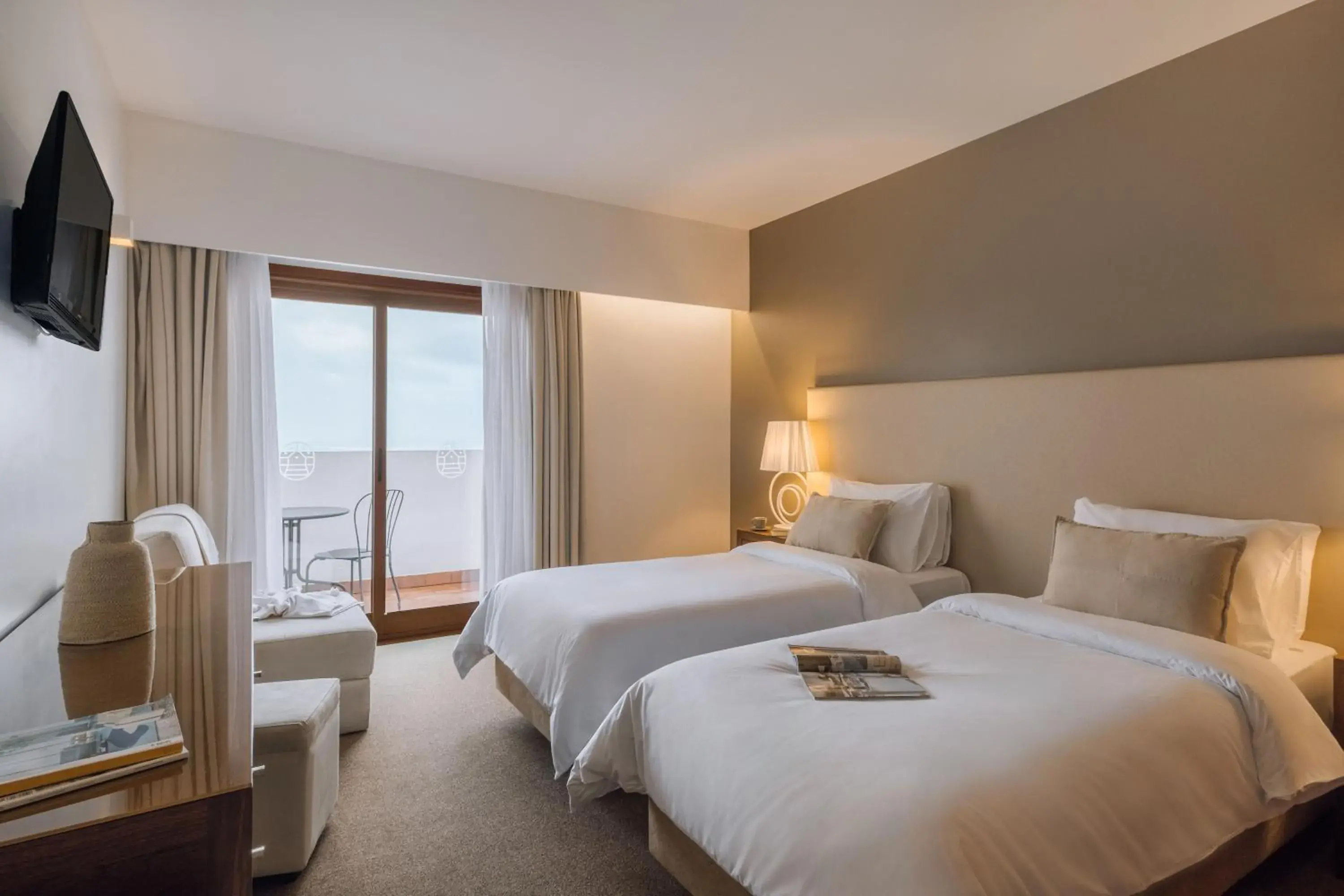 Twin Room with Balcony in Sao Felix Hotel Hillside & Nature Twin Room with Balcony in Sao Felix Hotel Hillside & Nature