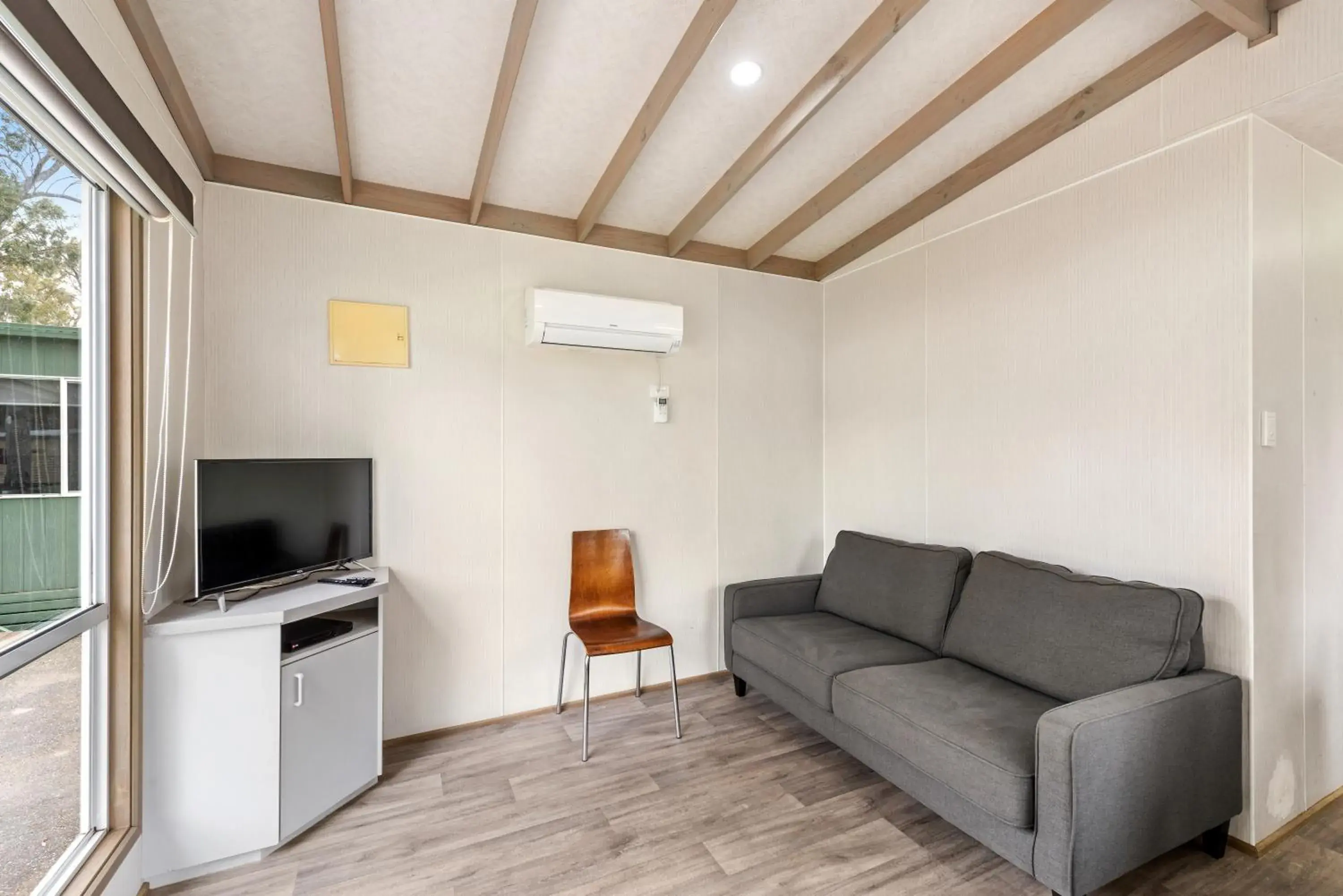 Superior 2 Bedroom Balcony Cabin - Sleeps 5-6 in Discovery Parks - Clare Superior 2 Bedroom Balcony Cabin - Sleeps 5-6 in Discovery Parks - Clare