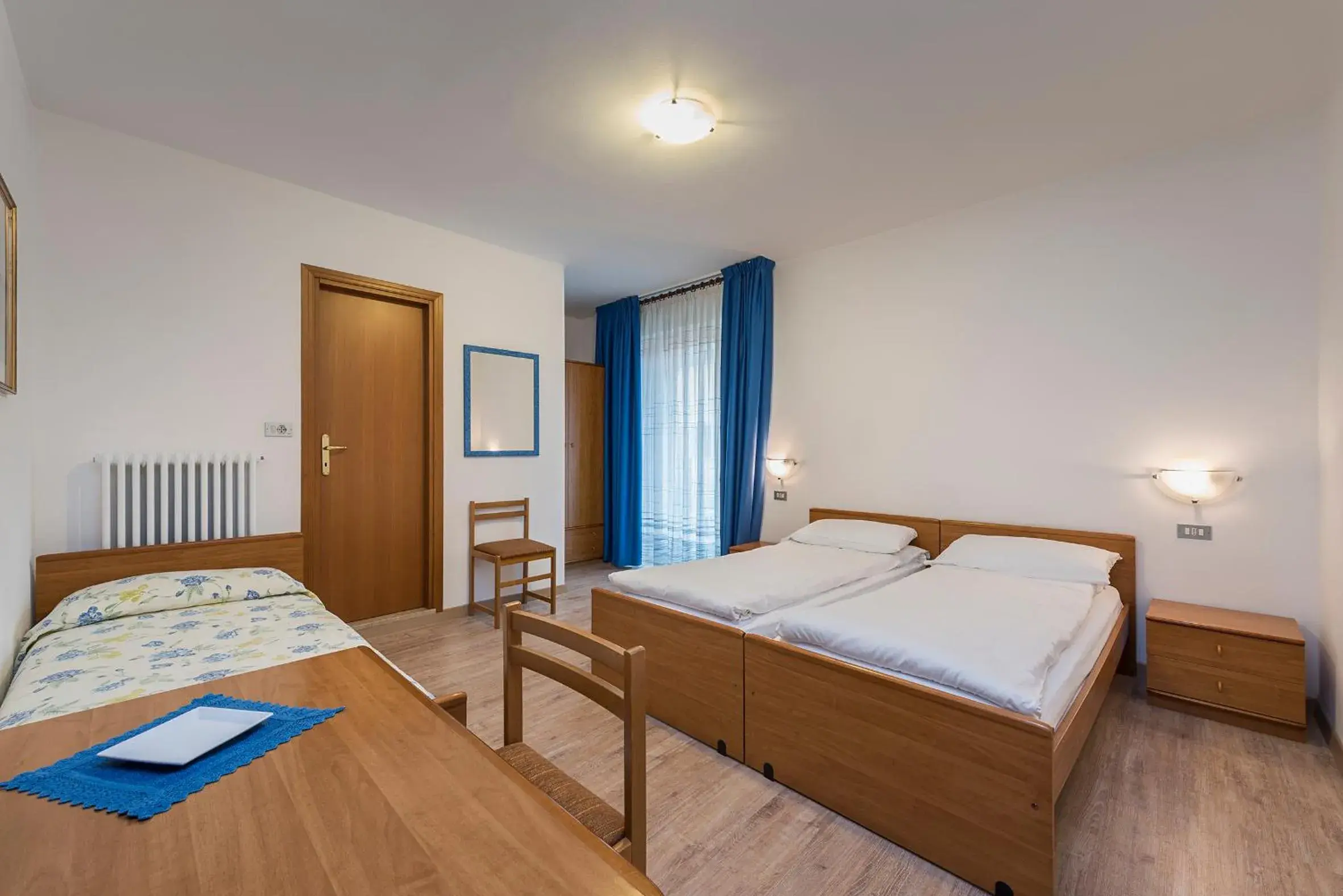 Triple Room with Balcony in Hotel Villa Al Vento Triple Room with Balcony in Hotel Villa Al Vento