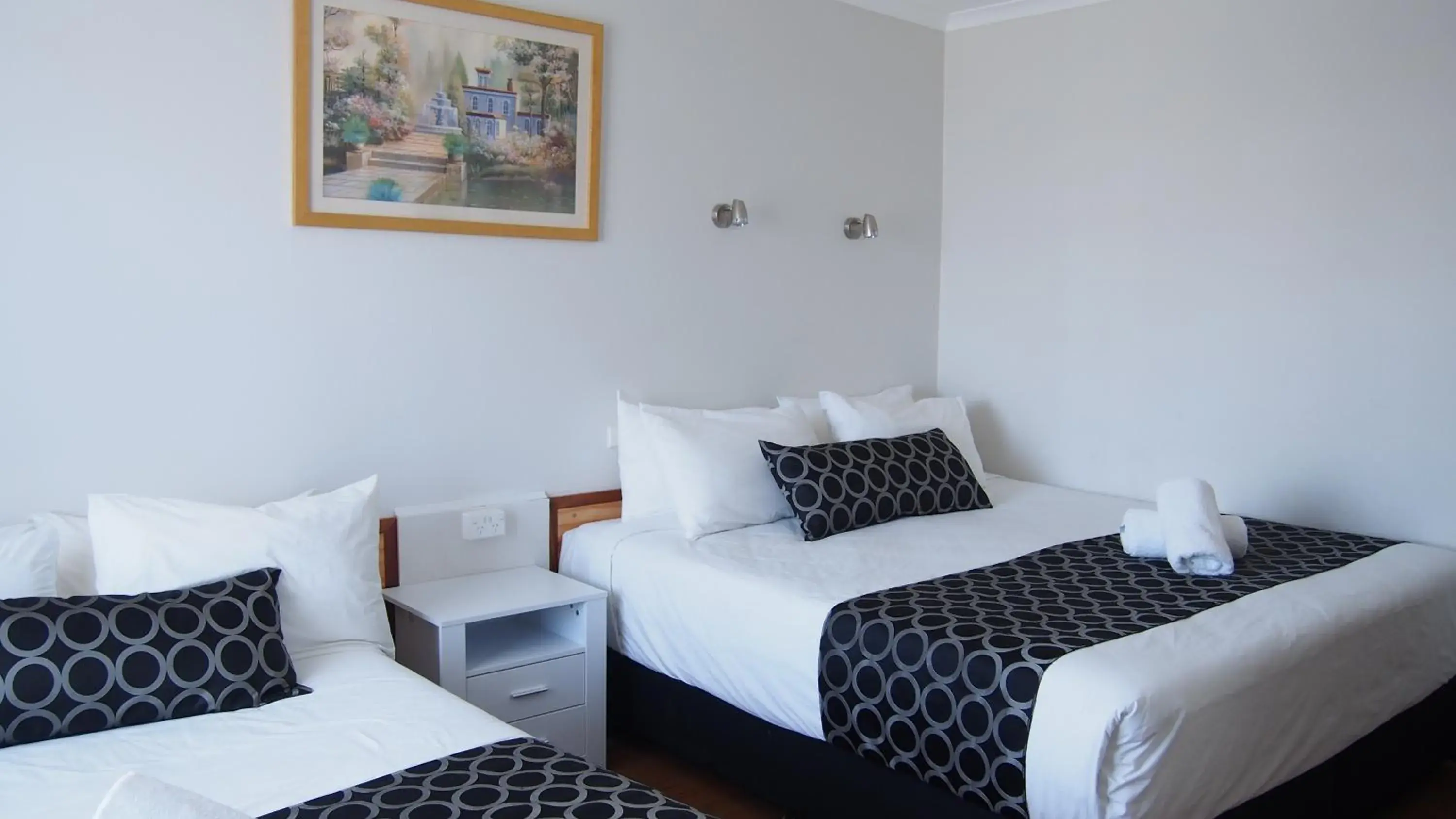 King and Double Room in Queanbeyan Motel King and Double Room in Queanbeyan Motel