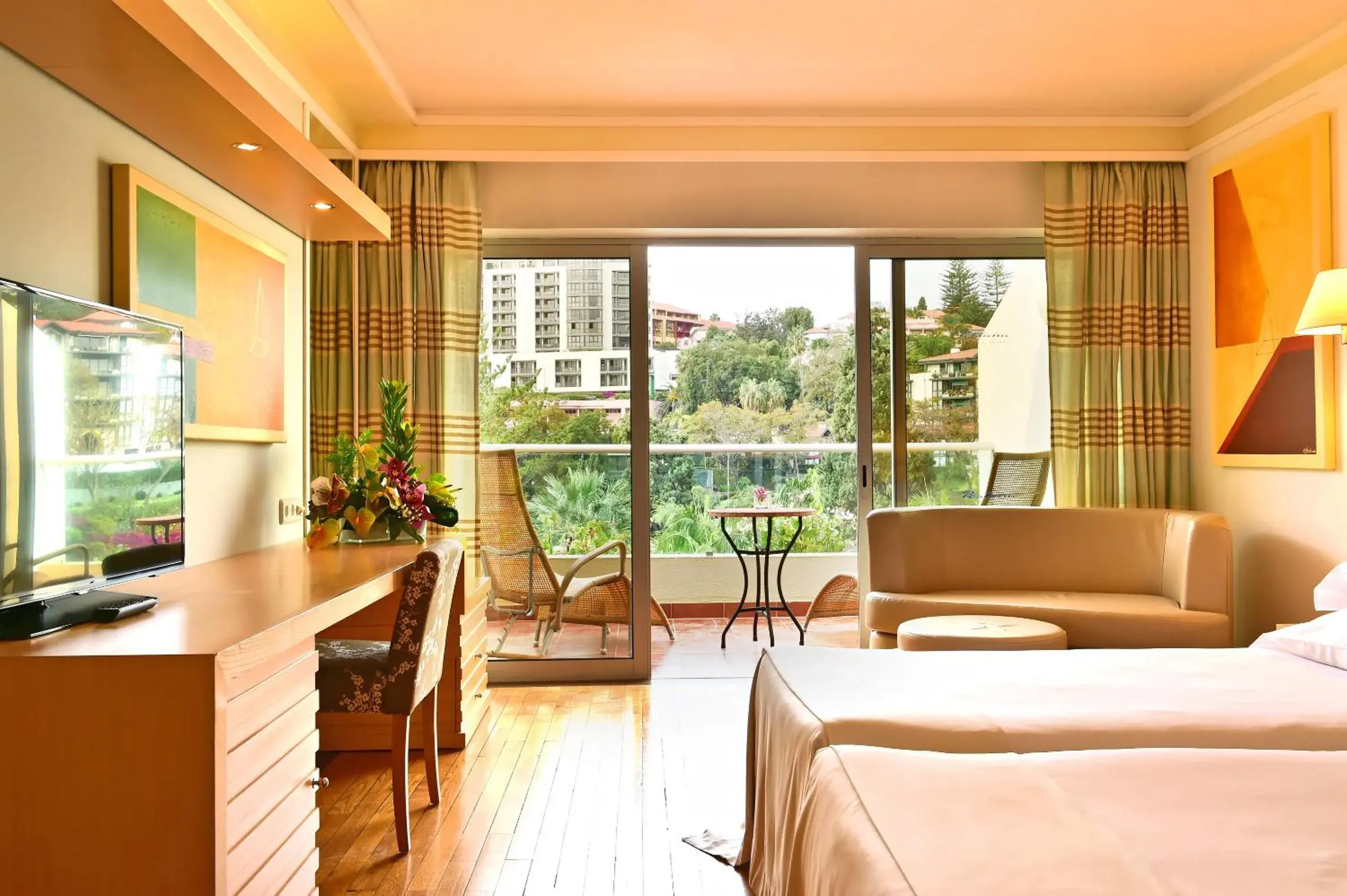 Classic Twin Room with Pool View in Pestana Carlton Madeira Ocean Resort Hotel Classic Twin Room with Pool View in Pestana Carlton Madeira Ocean Resort Hotel