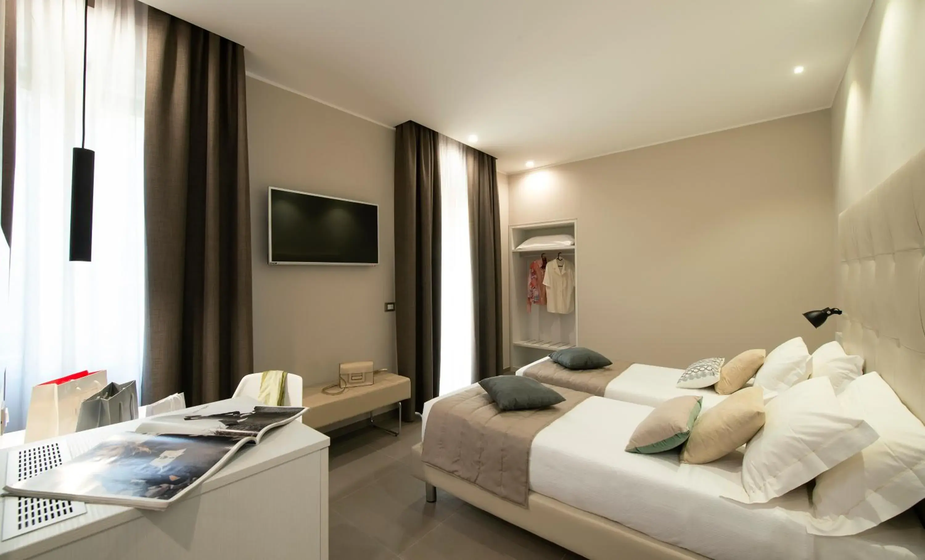 Superior Double or Twin Room with Terrace in Hotel H21 Superior Double or Twin Room with Terrace in Hotel H21