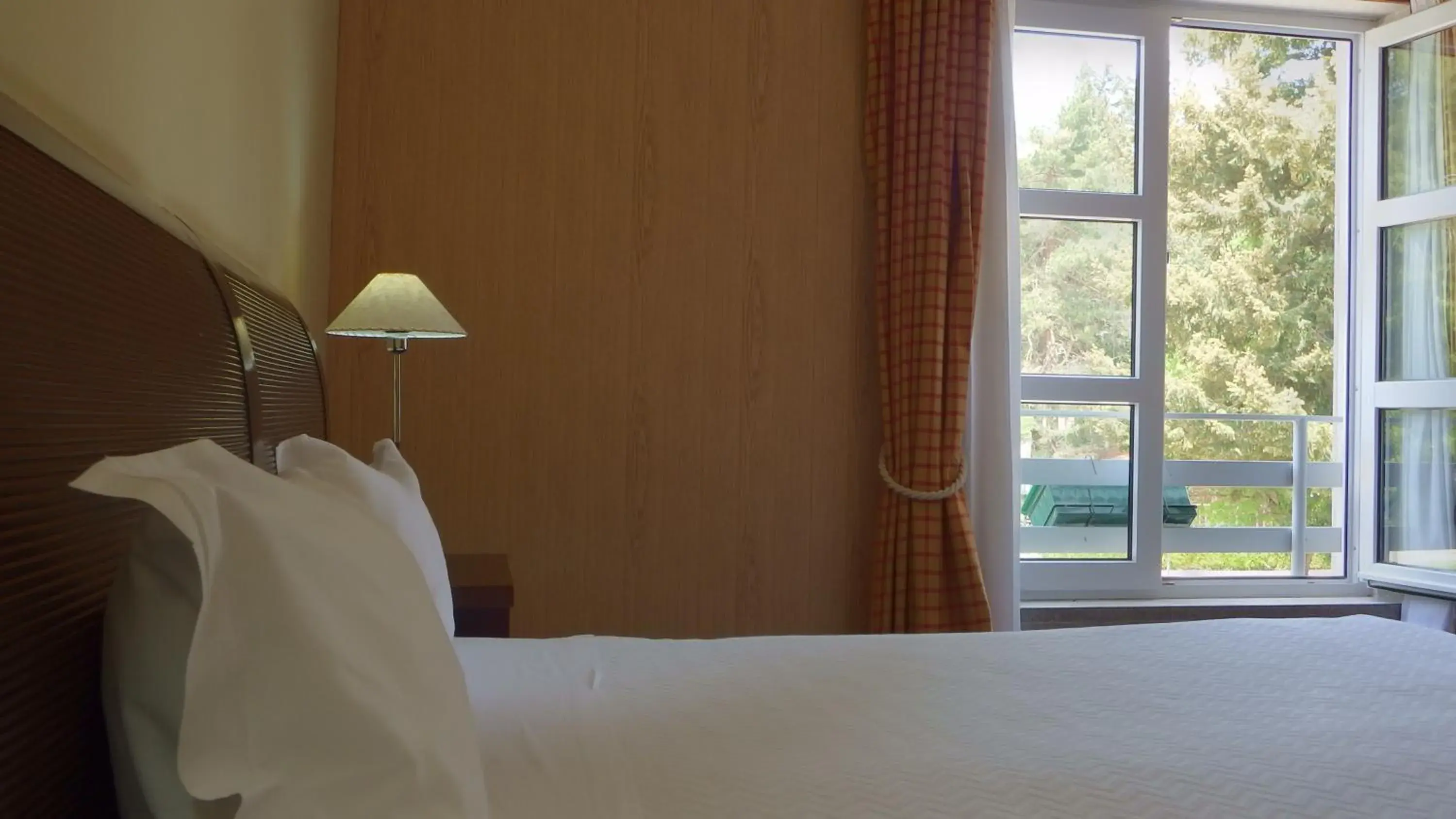 Standard Double or Twin Room with Caramulo View in Golden Tulip Caramulo Standard Double or Twin Room with Caramulo View in Golden Tulip Caramulo