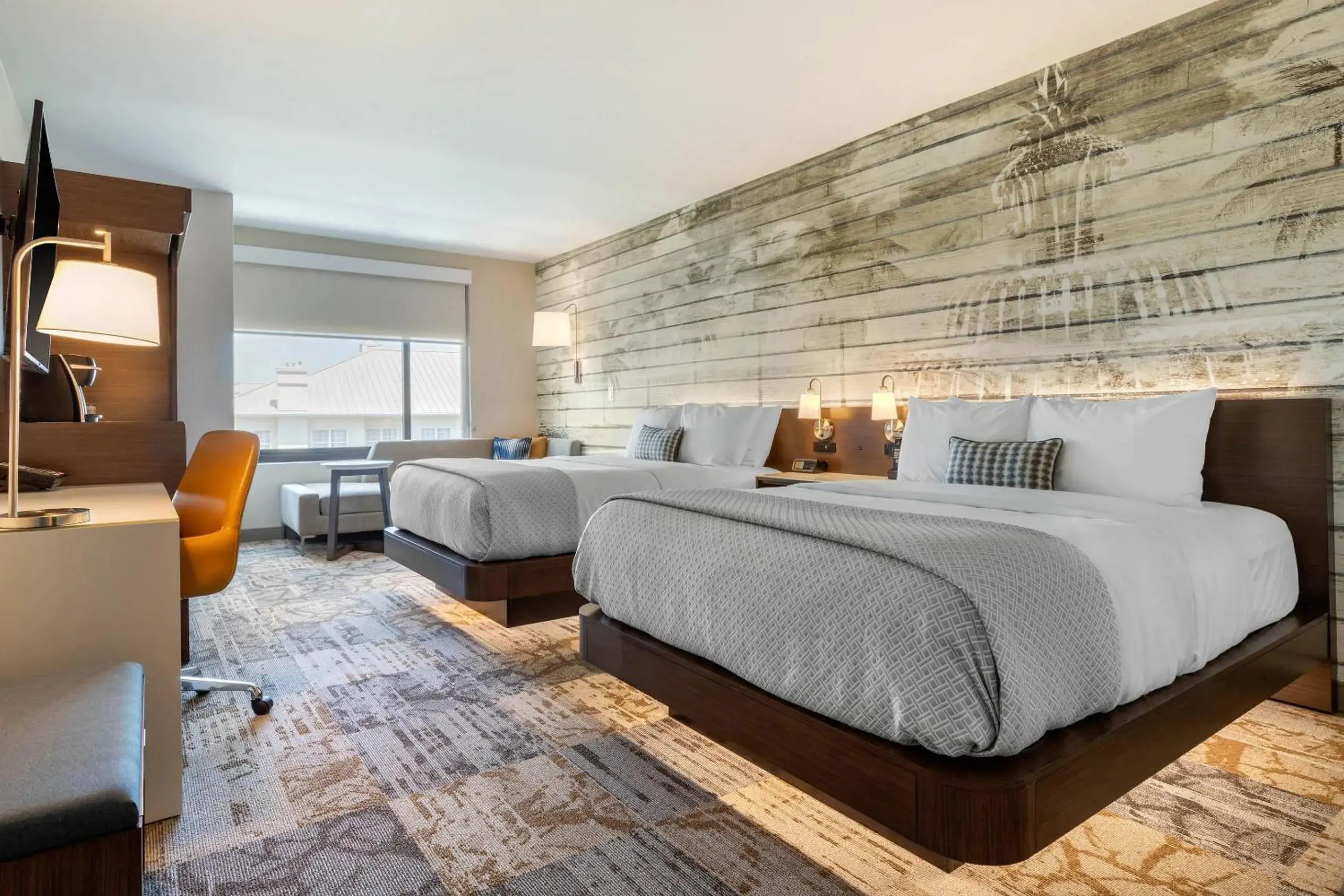 Queen Room with Bath Tub - Non-Smoking in Cambria Hotel Charleston Riverview Queen Room with Bath Tub - Non-Smoking in Cambria Hotel Charleston Riverview