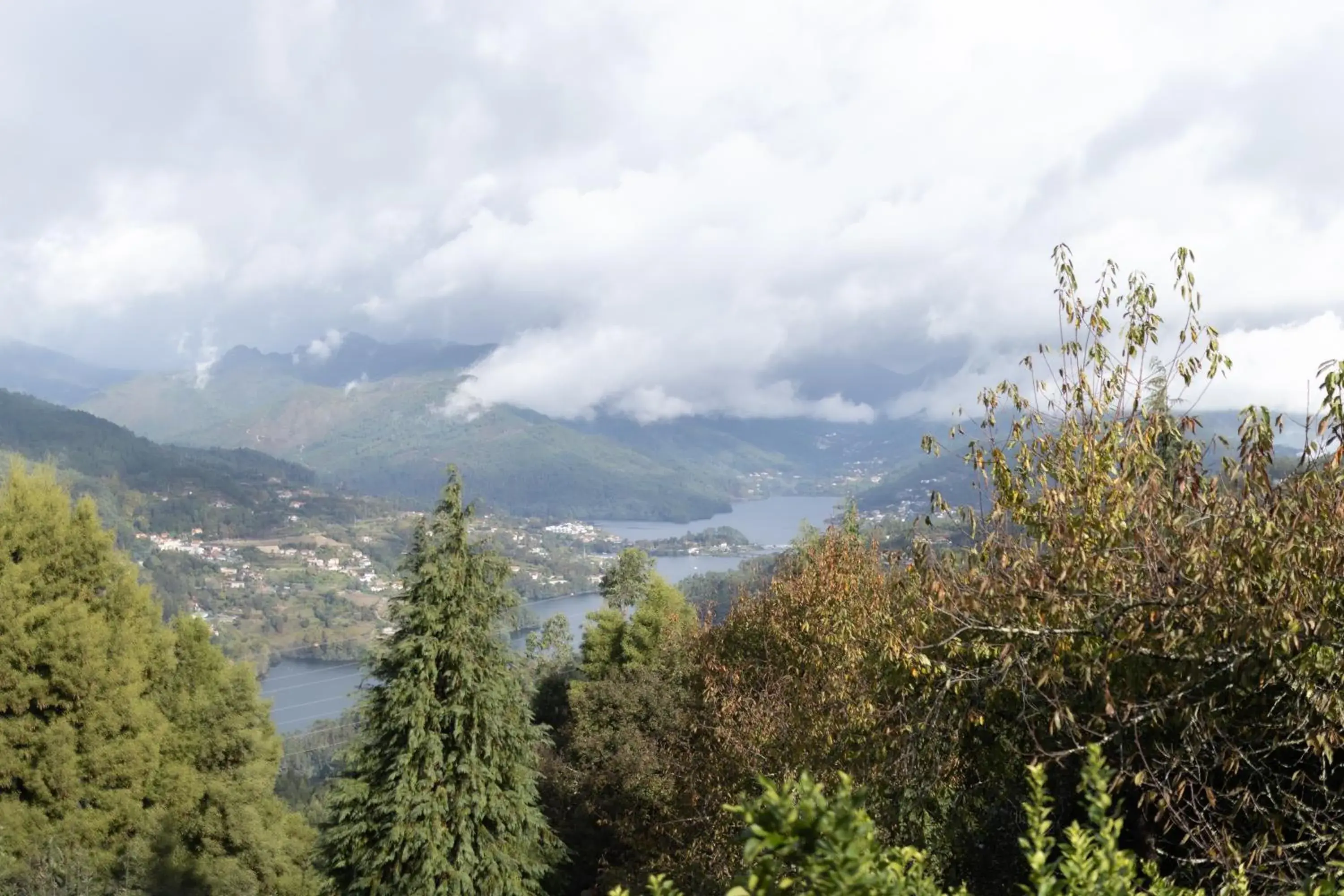 Superior Double or Twin Room in Pousada Geres-Caniçada Superior Double or Twin Room in Pousada Geres-Caniçada