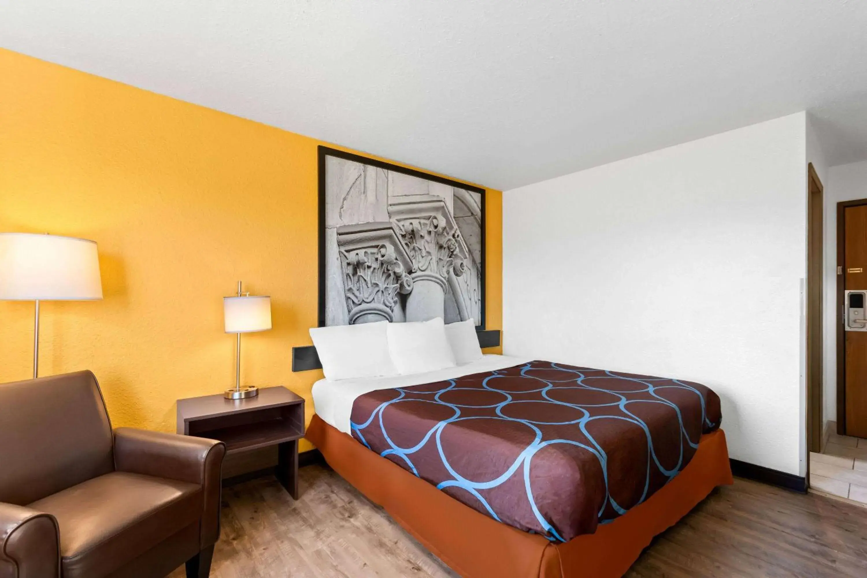 King Room- Non-Smoking in Super 8 by Wyndham Elizabethtown King Room- Non-Smoking in Super 8 by Wyndham Elizabethtown