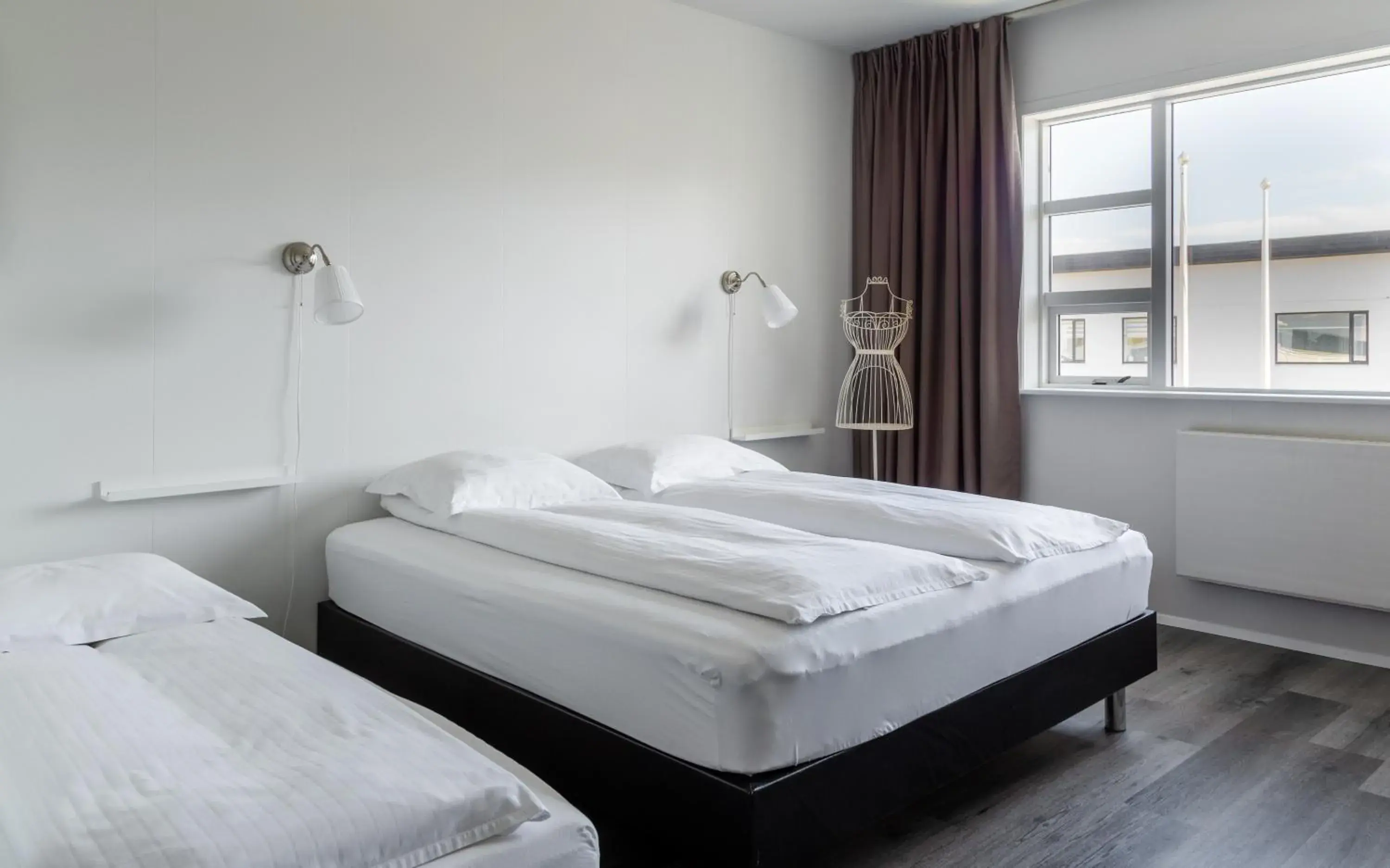 Triple Room with Private Bathroom in Guesthouse Hamar Triple Room with Private Bathroom in Guesthouse Hamar