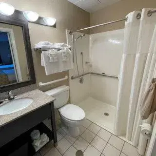 Queen Room - Disability Access in Bayside Resort Hotel Queen Room - Disability Access in Bayside Resort Hotel