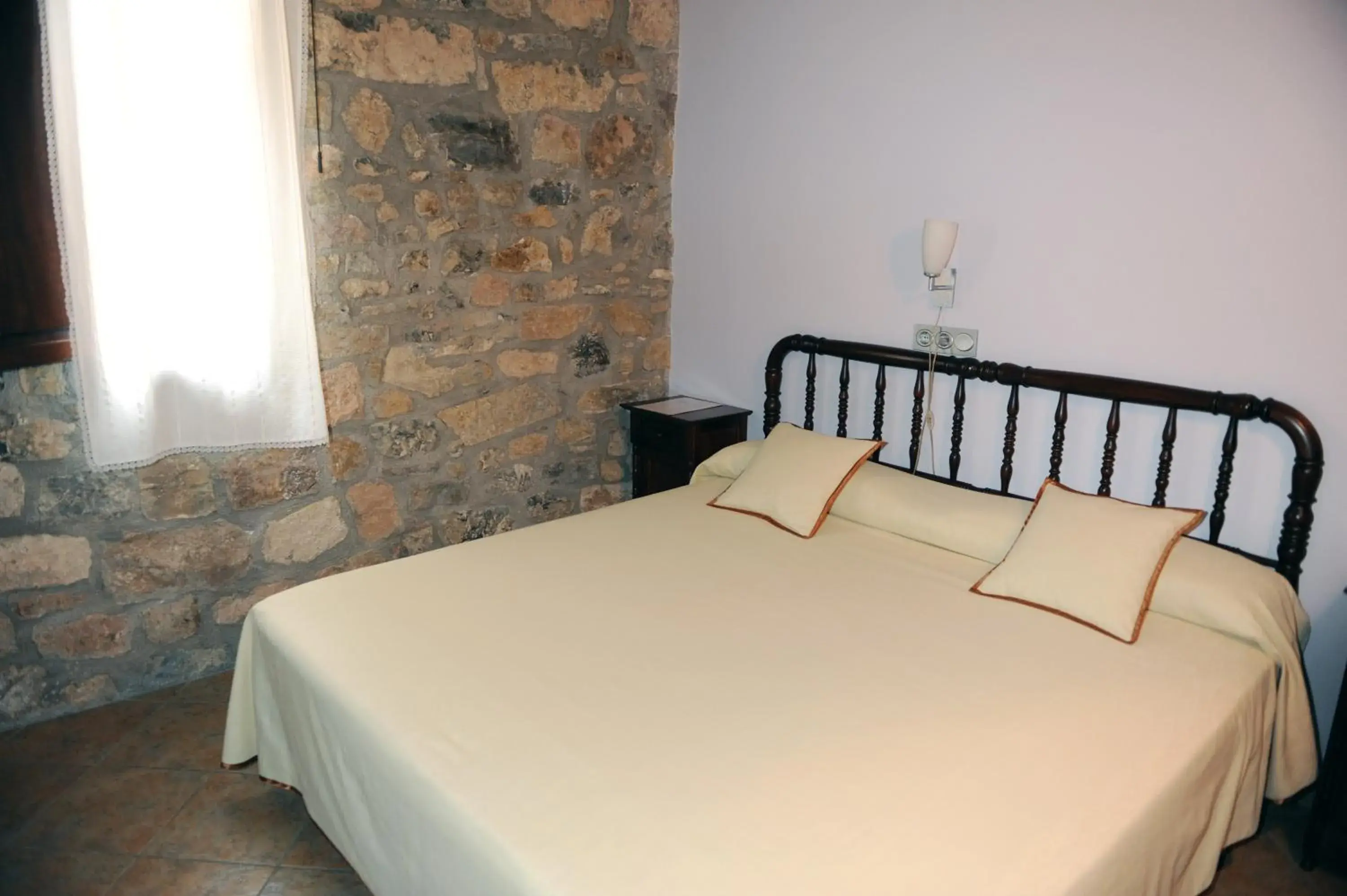 Double Room in Hotel Restaurant Verdià Double Room in Hotel Restaurant Verdià