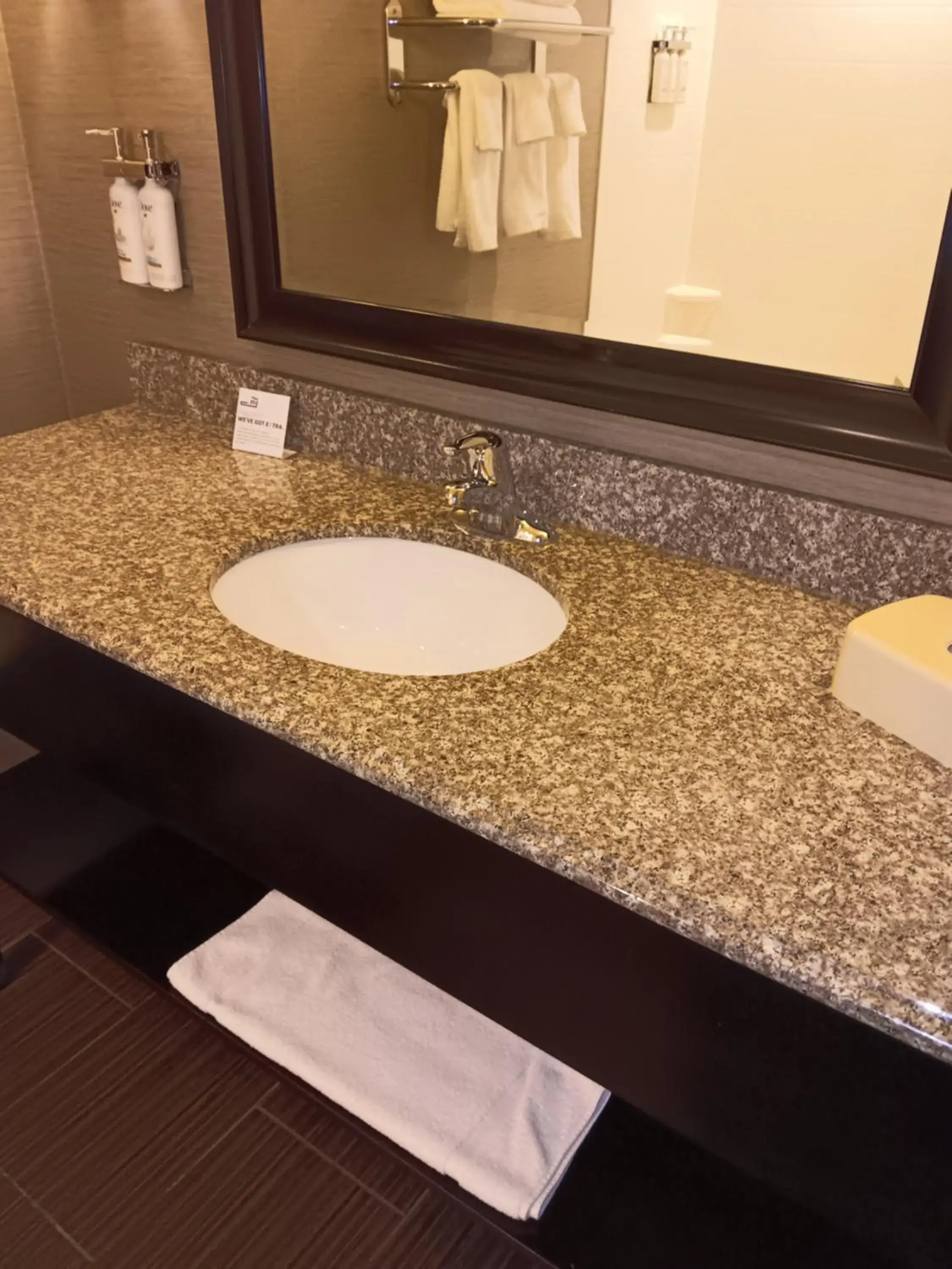 King Suite with Sofa Bed in Holiday Inn Express and Suites - Bradford by IHG King Suite with Sofa Bed in Holiday Inn Express and Suites - Bradford by IHG