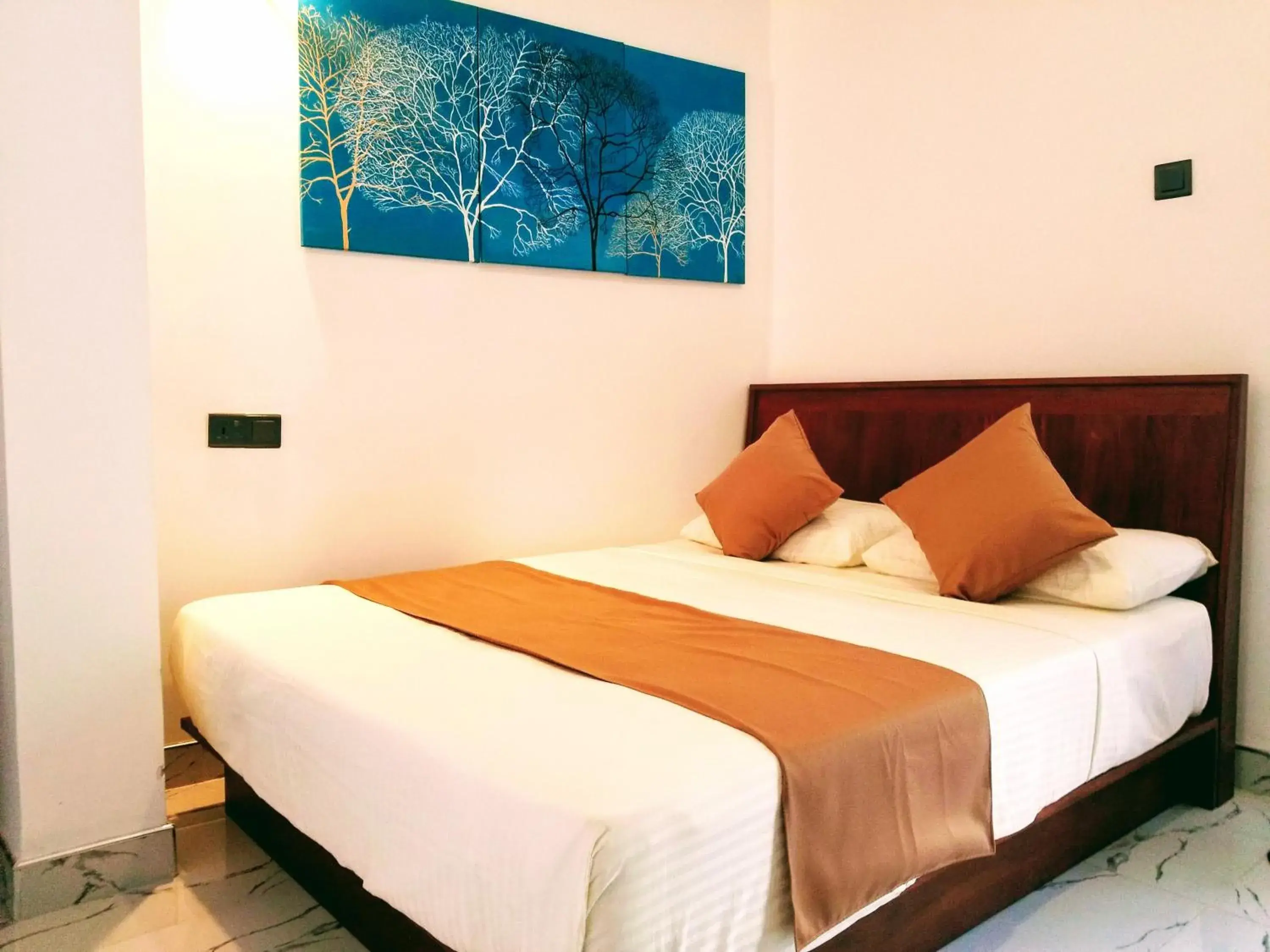 Standard Double Room with Balcony in Queens mount Standard Double Room with Balcony in Queens mount