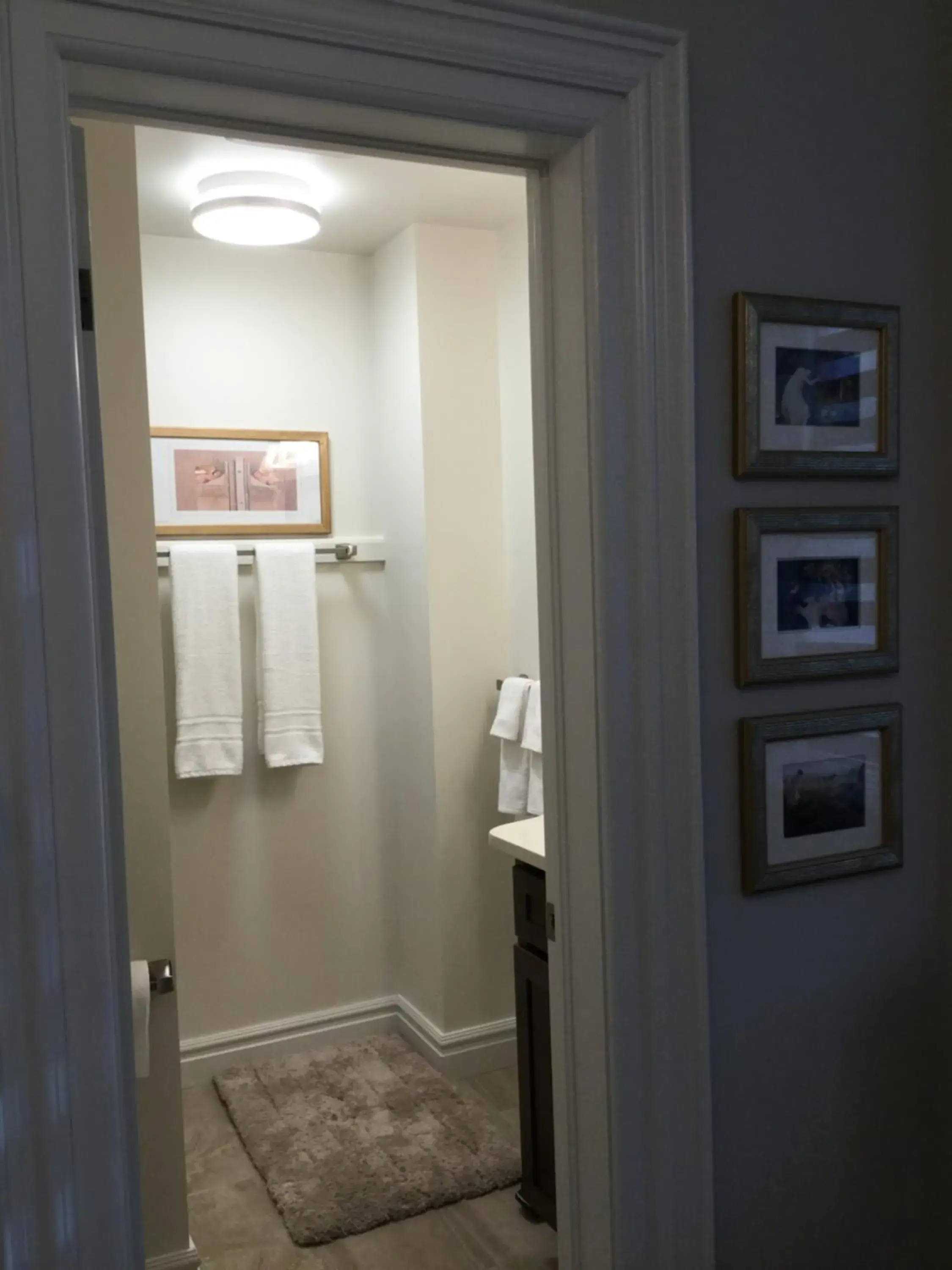 Apartment with Courtyard in Evanndor Apartment with Courtyard in Evanndor