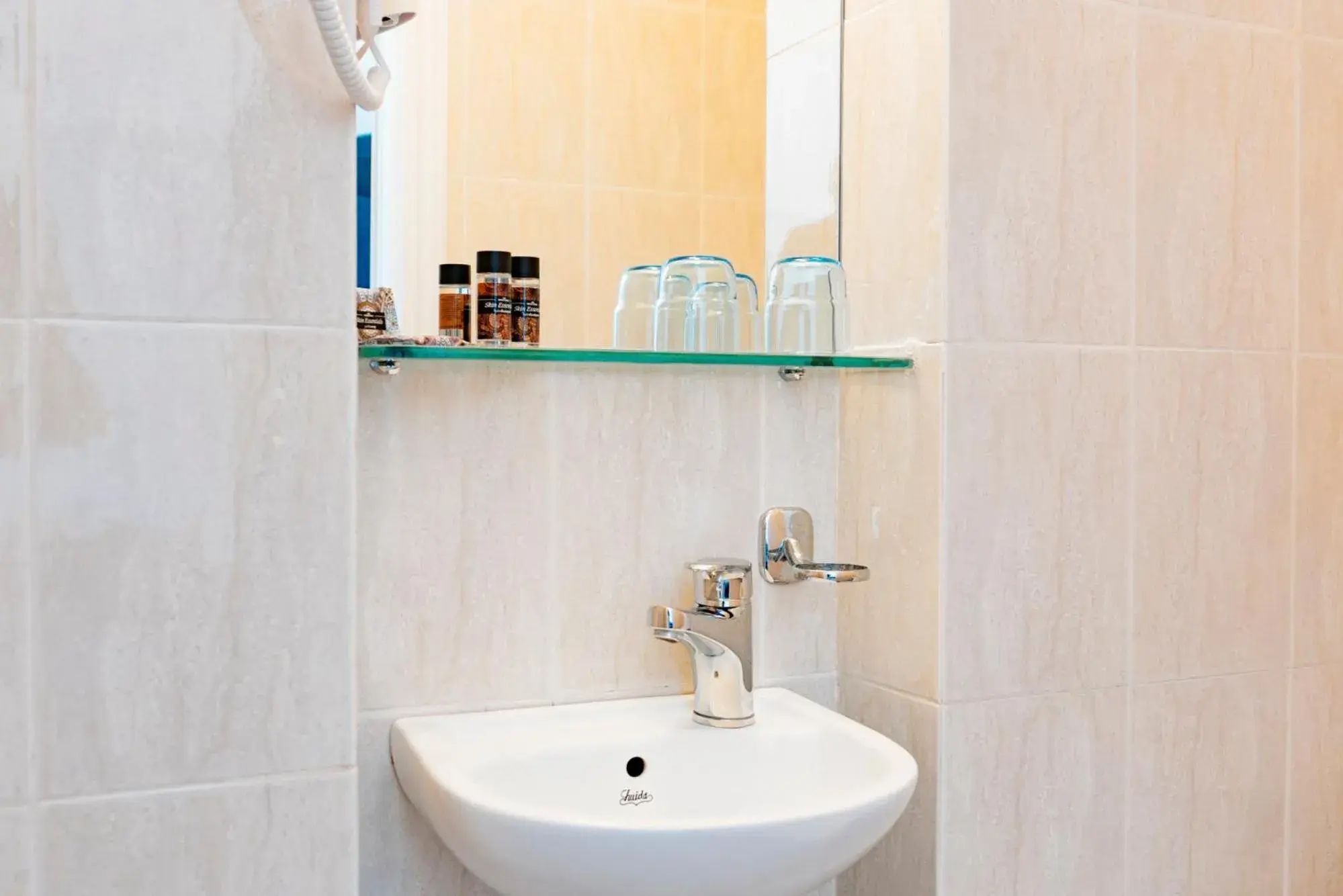 Budget Twin Room in Phaedra Hotel Budget Twin Room in Phaedra Hotel