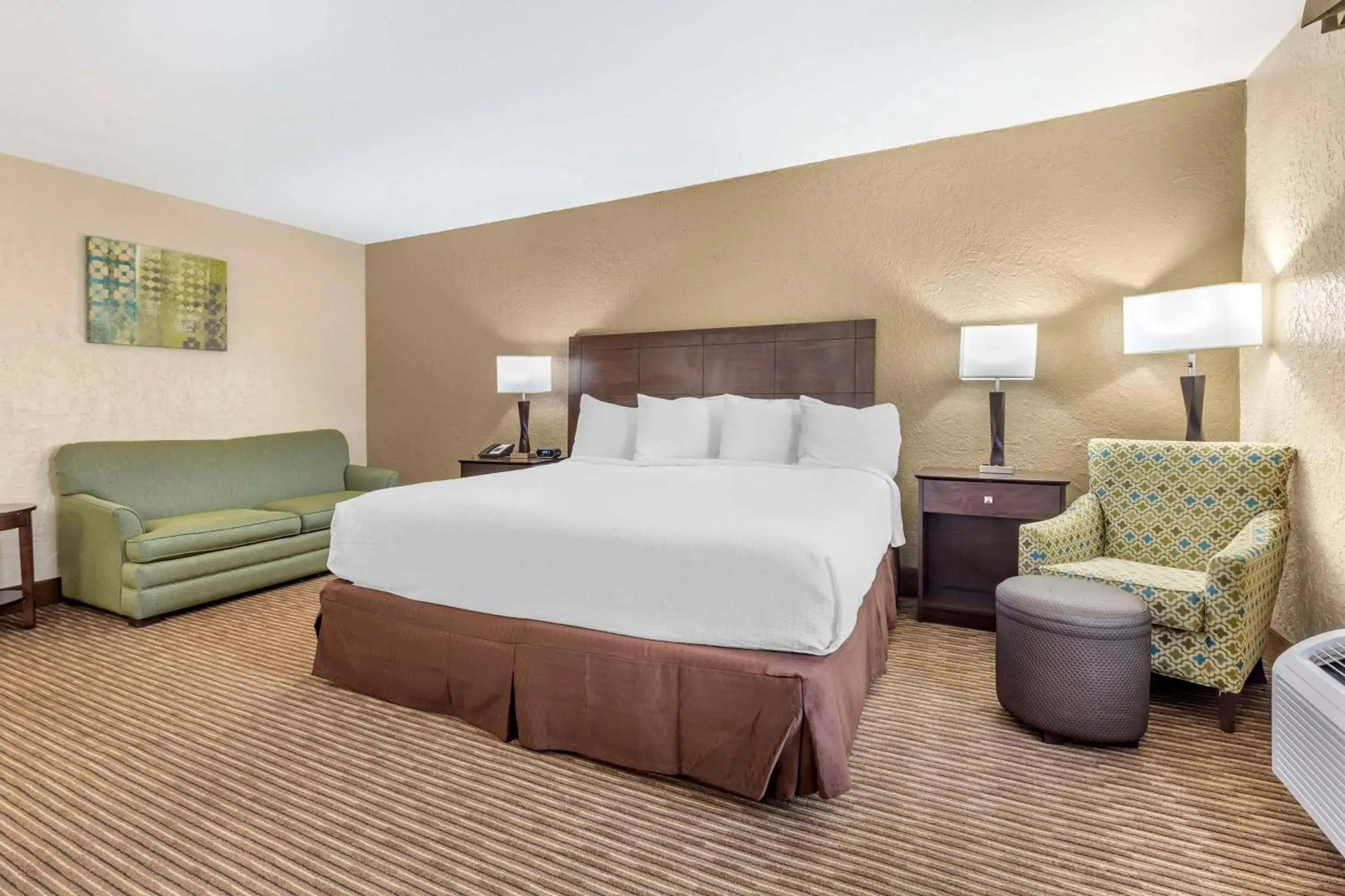 King Room with Sofa Bed - Non-Smoking in Best Western of Hope King Room with Sofa Bed - Non-Smoking in Best Western of Hope