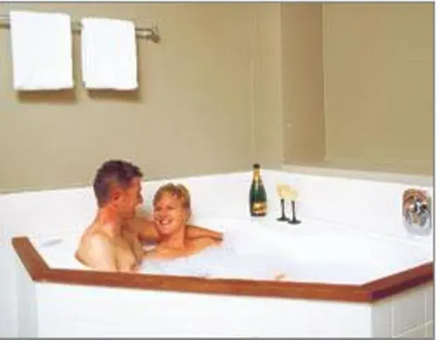 Executive Suite in Off Broadway Motel Executive Suite in Off Broadway Motel