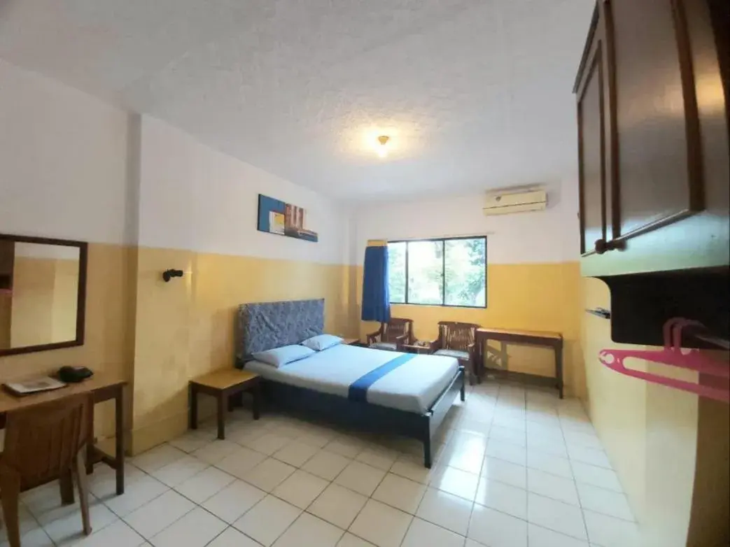 Superior Double Room in Sentosa Hotel & Restaurant - tersertifikasi CHSE dari Kementerian Pariwisata dan Ekonomi Kreatif Superior Double Room in Sentosa Hotel & Restaurant - tersertifikasi CHSE dari Kementerian Pariwisata dan Ekonomi Kreatif