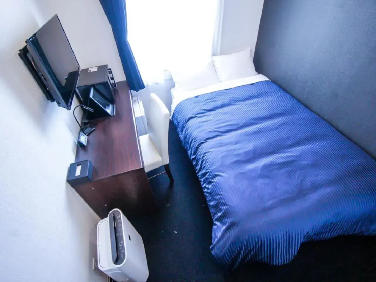 Double Room with Small Double Bed - single occupancy - Smoking in HOTEL LiVEMAX Tokyo Shiomi Ekimae Double Room with Small Double Bed - single occupancy - Smoking in HOTEL LiVEMAX Tokyo Shiomi Ekimae