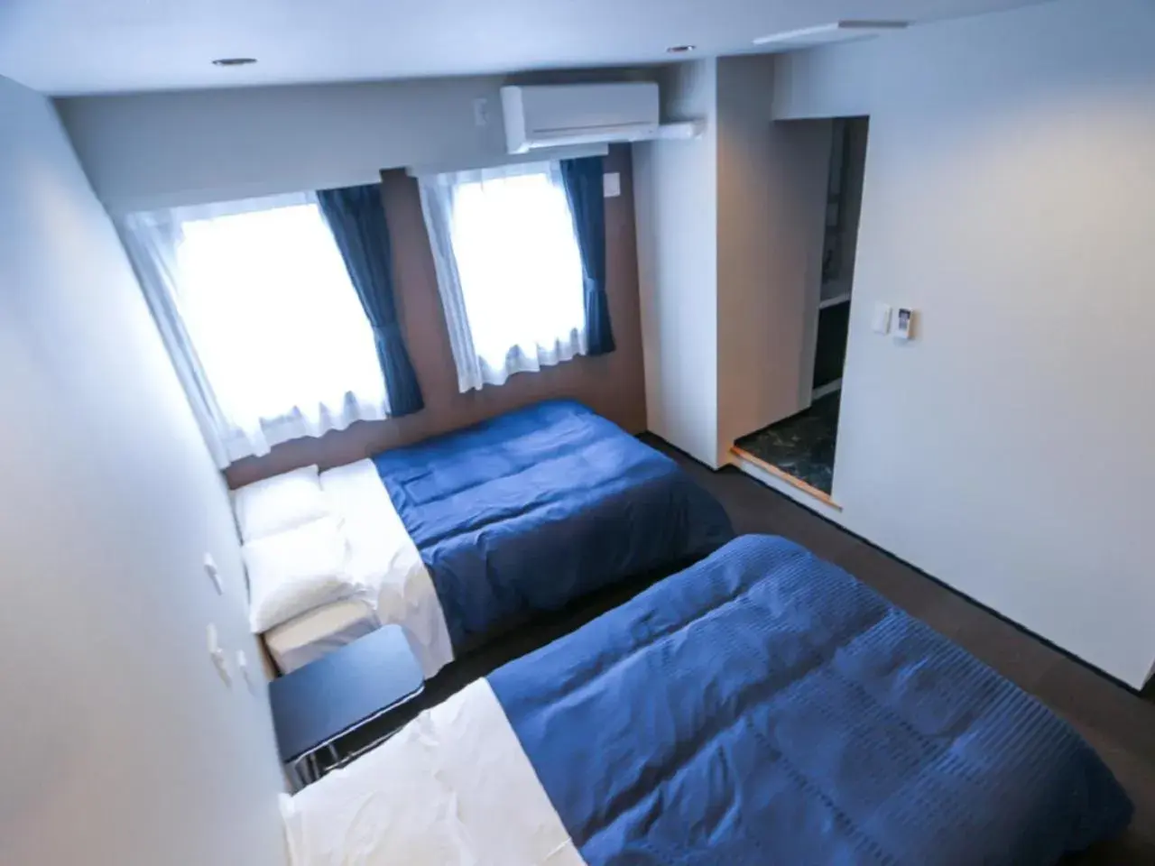 Twin Room - single occupancy - Smoking in HOTEL LiVEMAX Yokohama Kannai Ekimae Twin Room - single occupancy - Smoking in HOTEL LiVEMAX Yokohama Kannai Ekimae