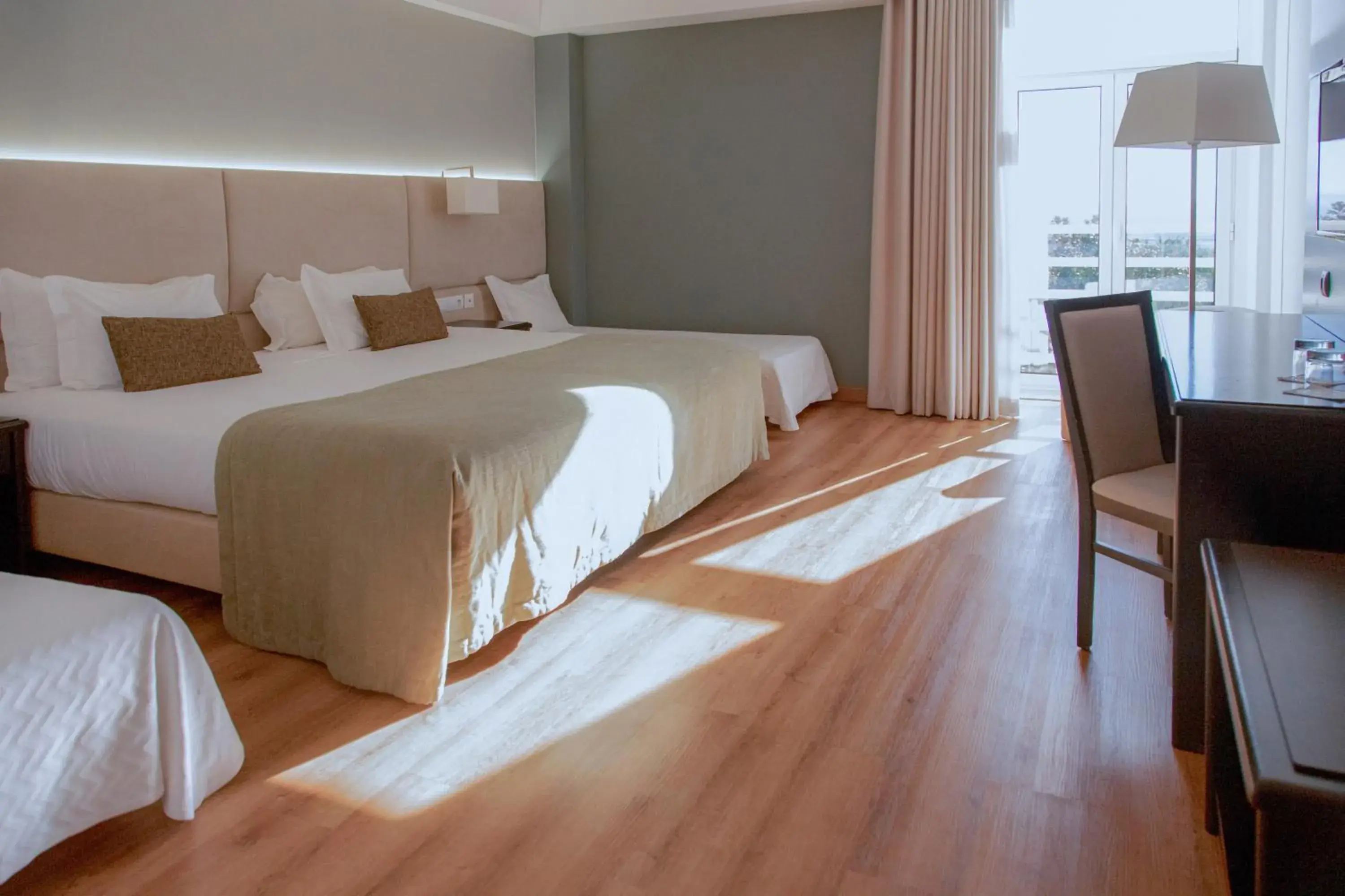 Family Room in Hotel Covilhã Dona Maria Affiliated by Meliá Family Room in Hotel Covilhã Dona Maria Affiliated by Meliá