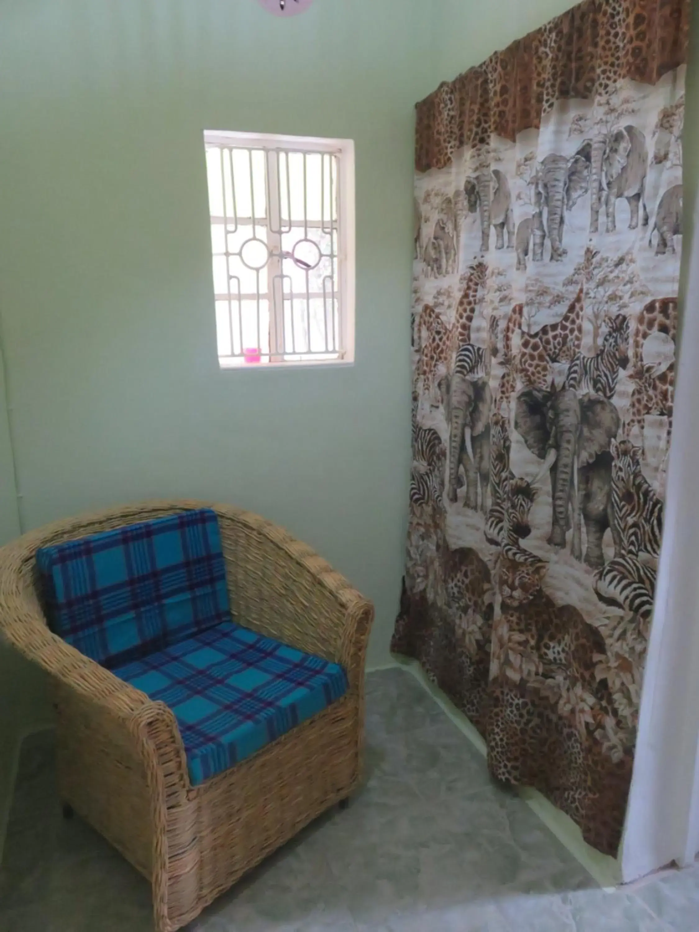 King Room - single occupancy in Aloepark Art Hotel King Room - single occupancy in Aloepark Art Hotel