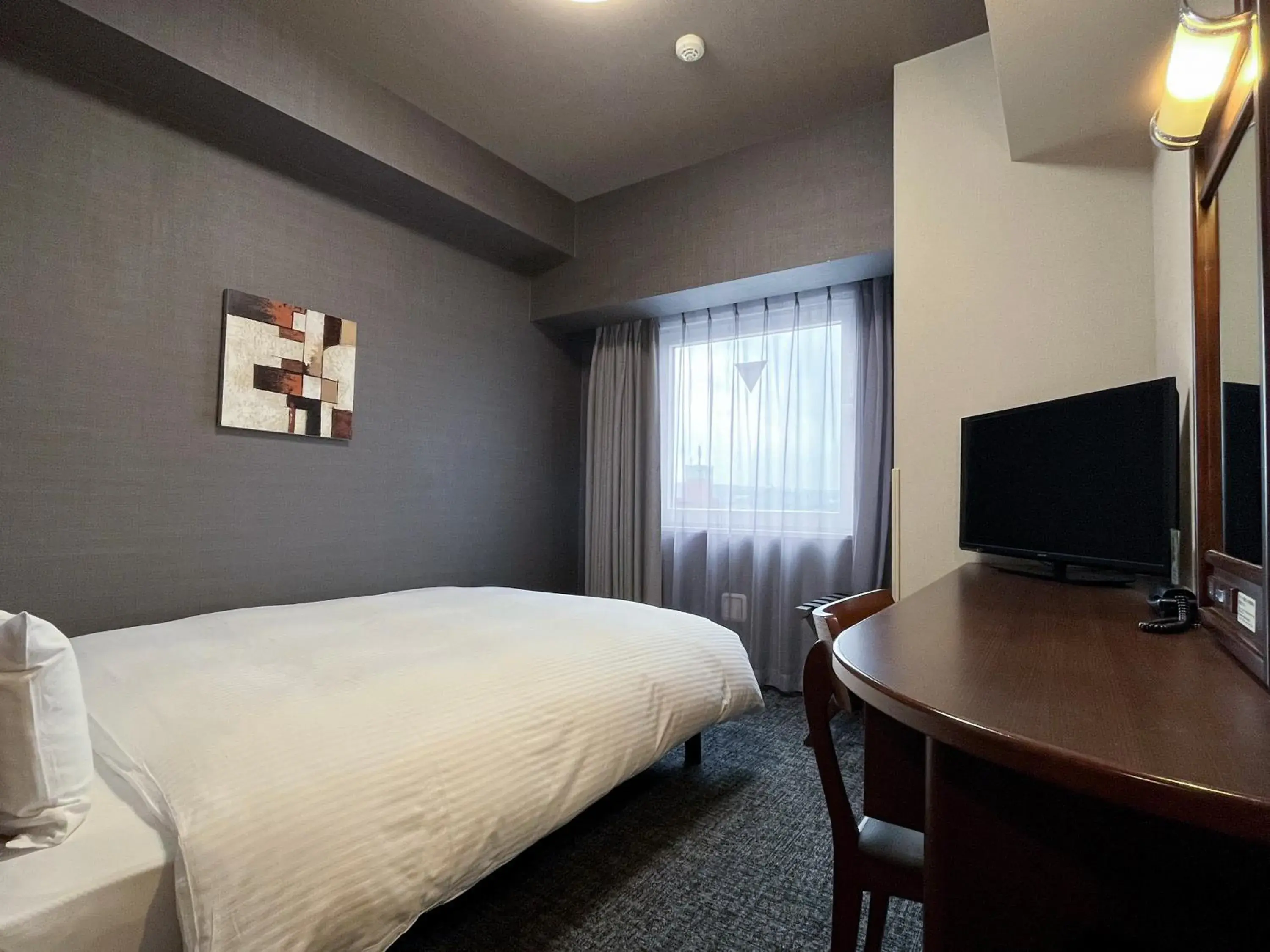 Double Room with Small Double Bed - Non-Smoking in Hotel Route-Inn Toki Double Room with Small Double Bed - Non-Smoking in Hotel Route-Inn Toki