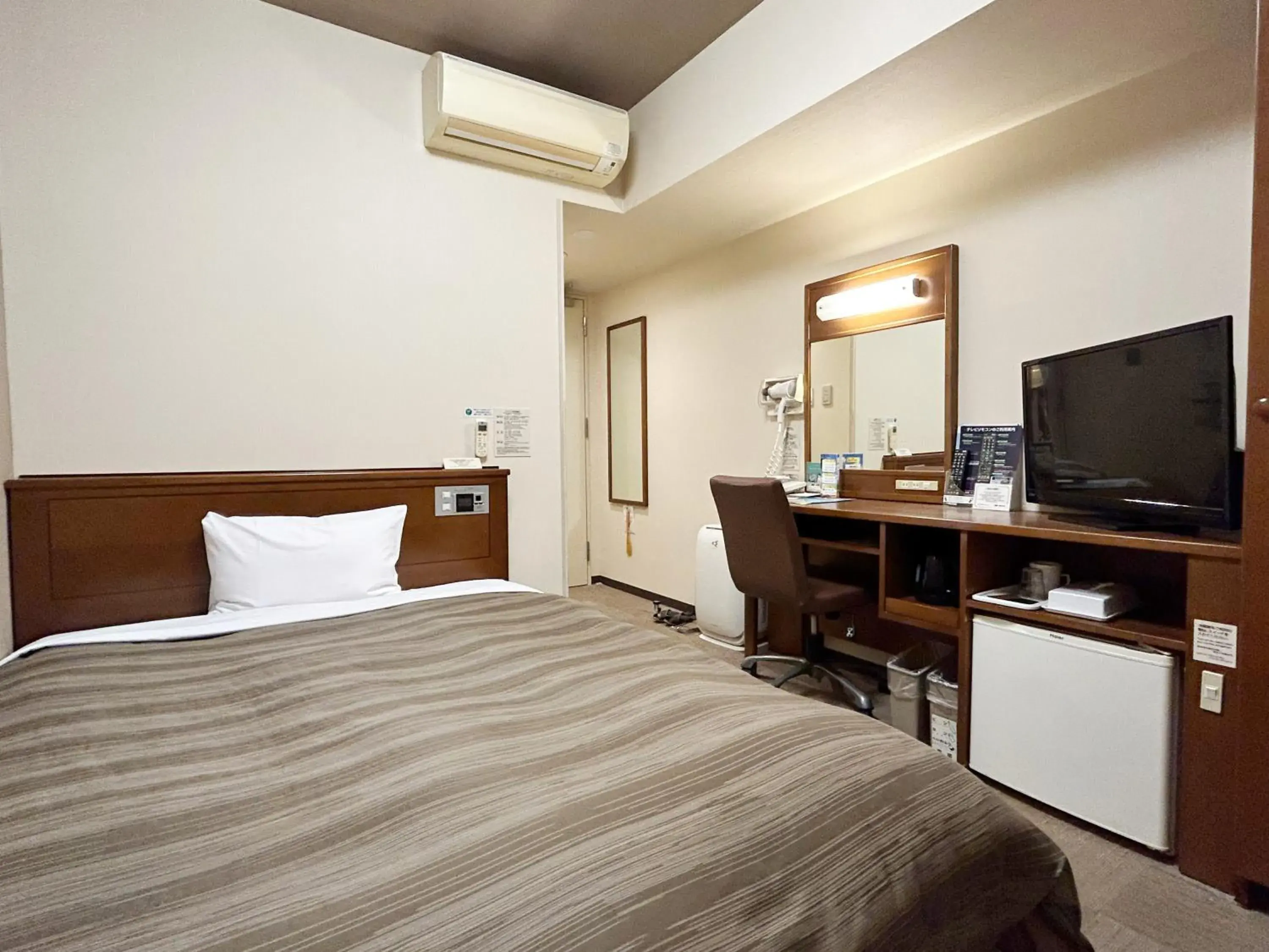 Single Room - single occupancy - Smoking in Hotel Route-Inn Ichinomiya Ekimae Single Room - single occupancy - Smoking in Hotel Route-Inn Ichinomiya Ekimae