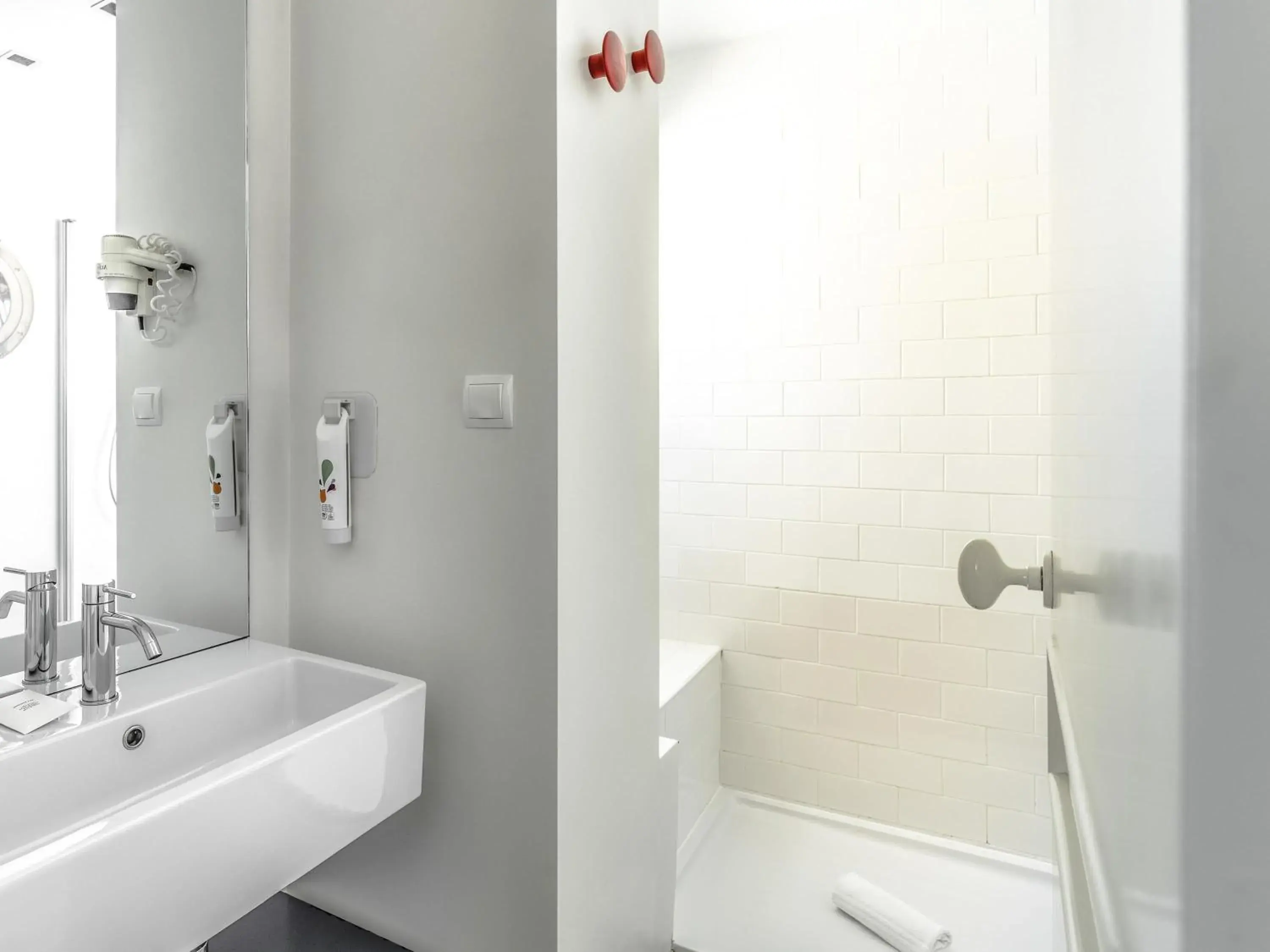 Suite in Ibis Styles Lisboa Centro Liberdade NE Suite in Ibis Styles Lisboa Centro Liberdade NE