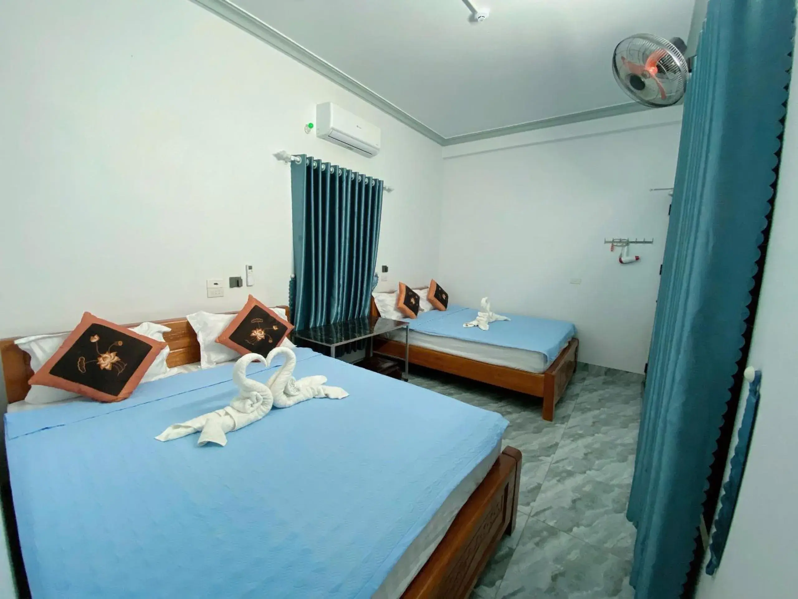 Budget Triple Room in Tam Coc White Swan Homestay Budget Triple Room in Tam Coc White Swan Homestay