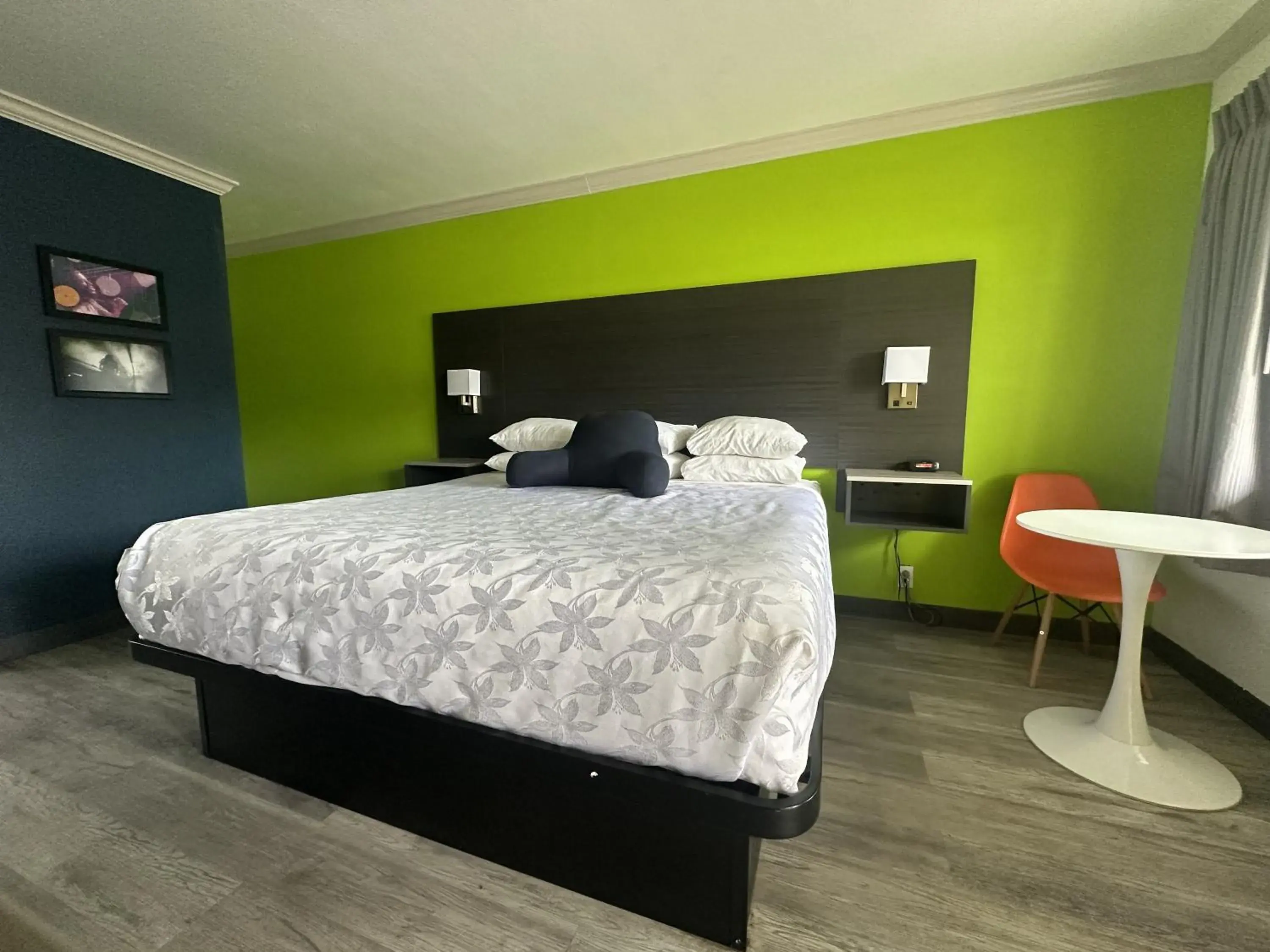 King Room in Americas Best Value Inn Winnemucca King Room in Americas Best Value Inn Winnemucca