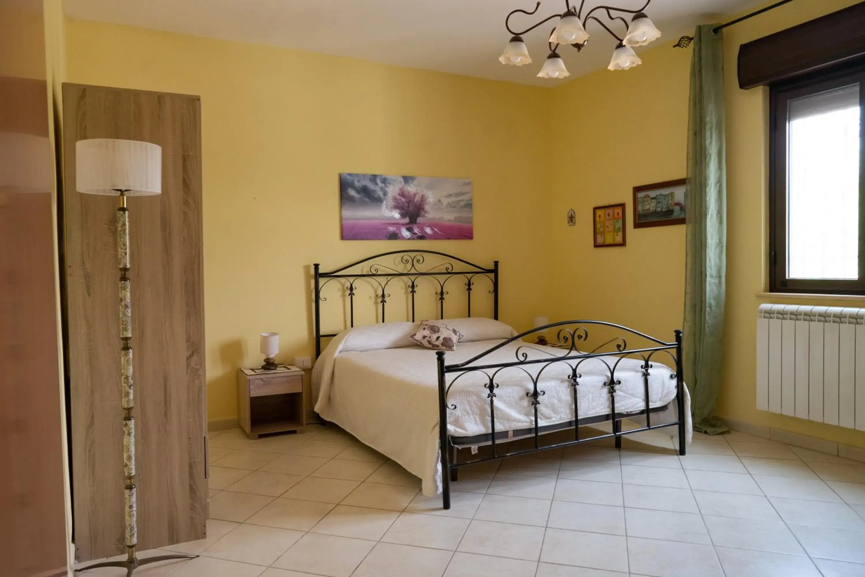 Double Room with Private Bathroom in Capinera Double Room with Private Bathroom in Capinera