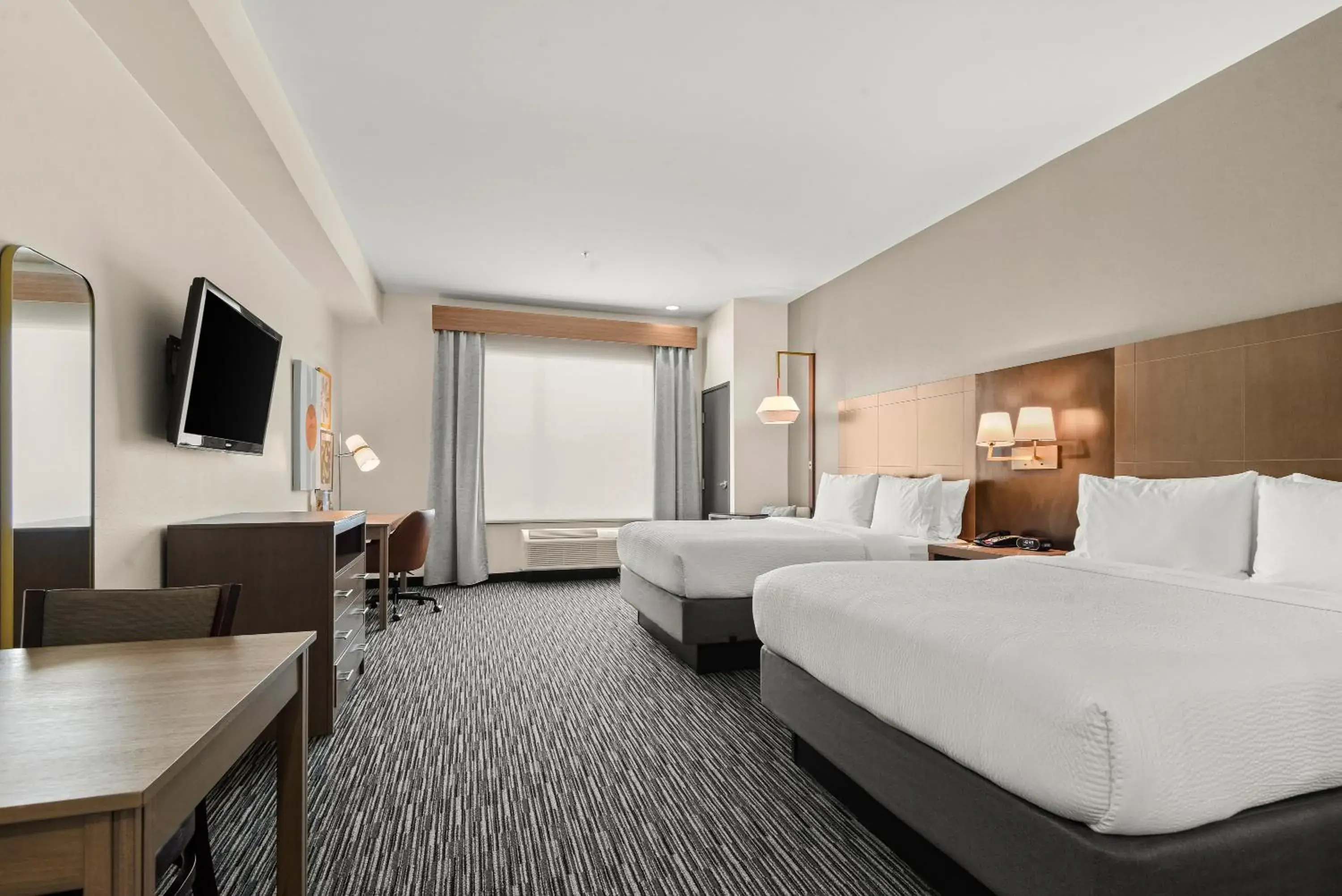 Standard Queen Room with Two Queen Beds and Tub - Mobility/Communications Accessible in Holiday Inn Gonzales by IHG Standard Queen Room with Two Queen Beds and Tub - Mobility/Communications Accessible in Holiday Inn Gonzales by IHG