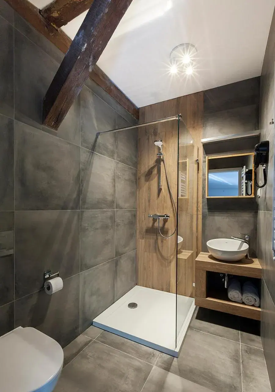 Deluxe King Suite in Cinema Apartments Deluxe King Suite in Cinema Apartments